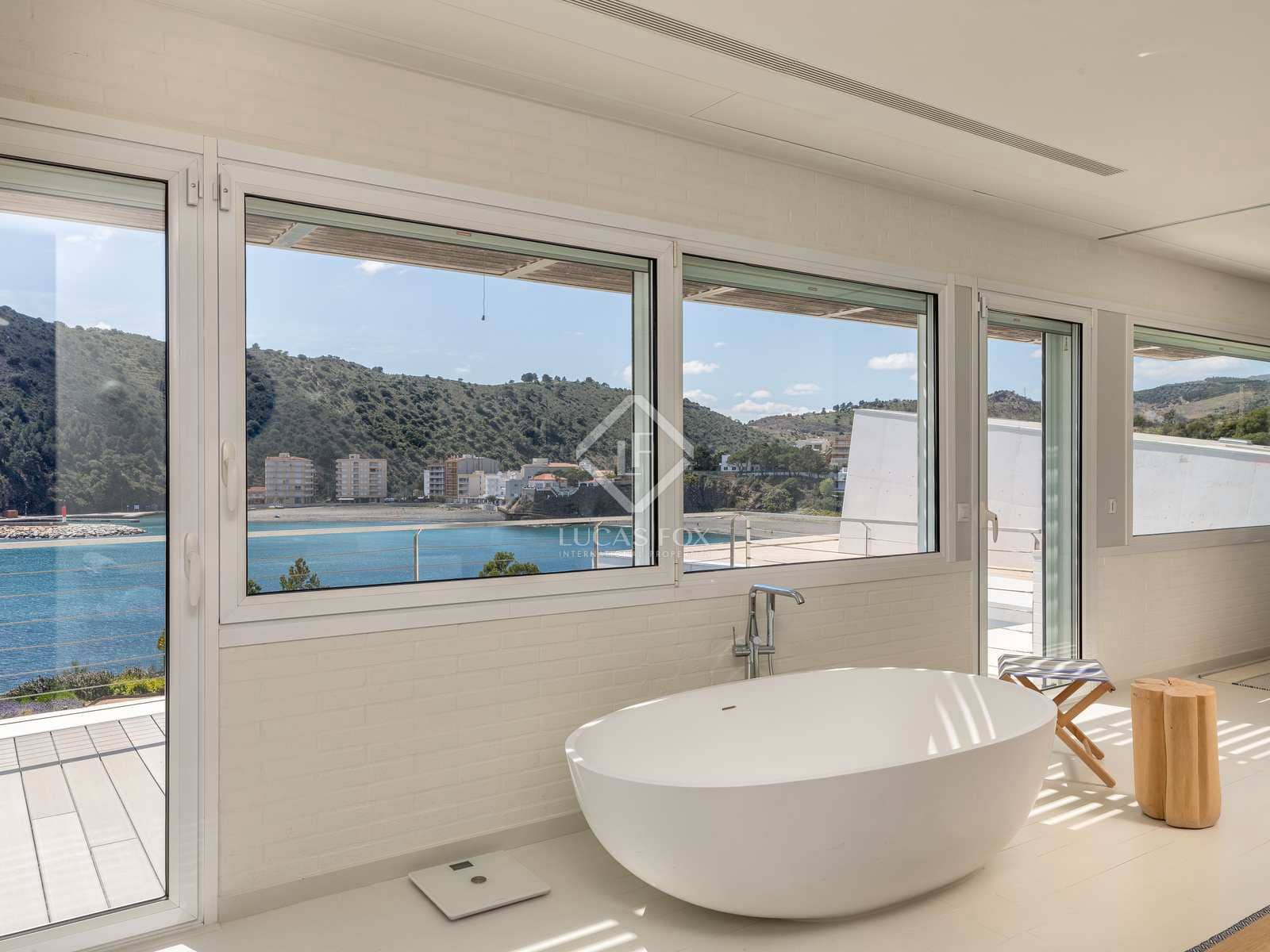 6 soveværelse Villa til salg i Colera med swimmingpool garage - € 2.950.000 (Ref: 8254657)