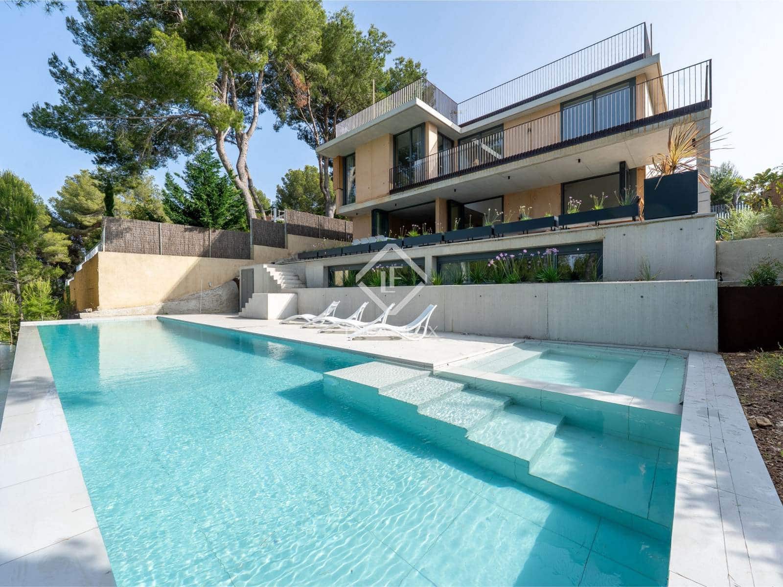 5 Zimmer Villa zu verkaufen in Tarragona Stadt mit Pool Garage - 1.795.000 € (Ref: 8258076)