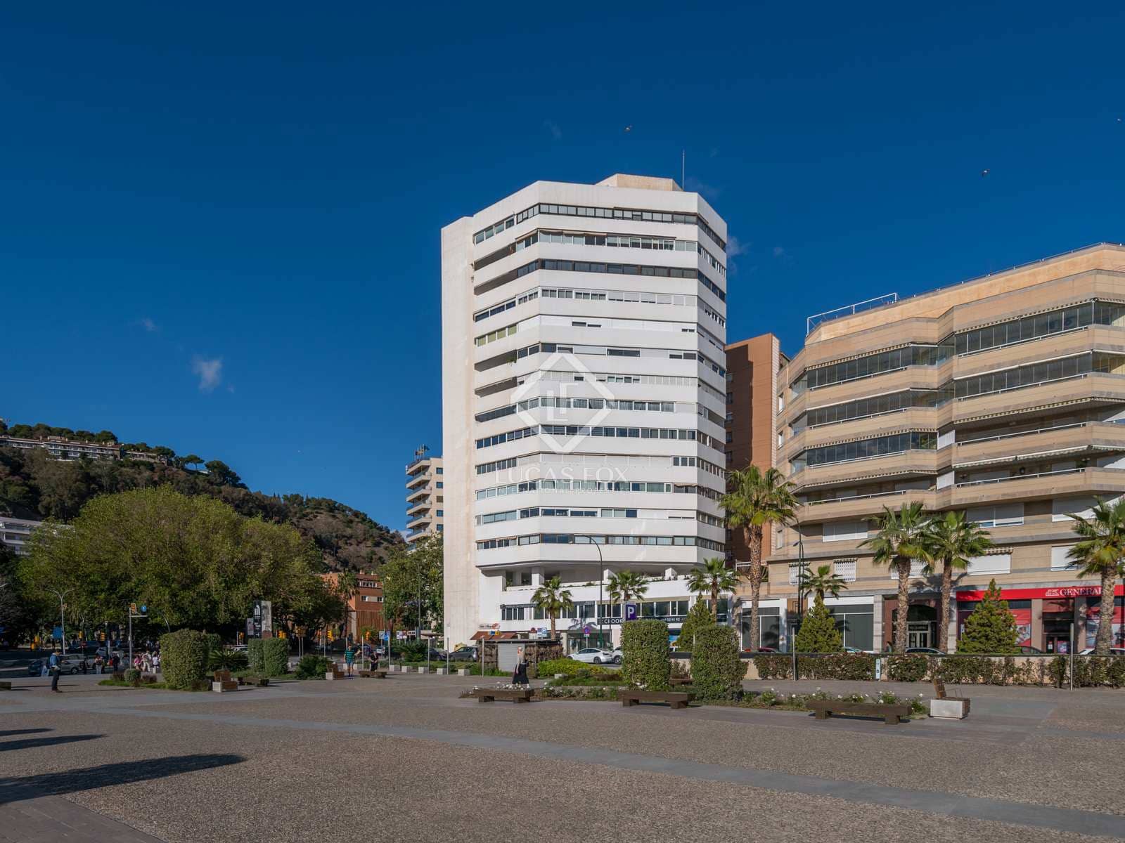3 chambre Appartement à vendre à Malaga ville avec piscine garage - 1 730 000 € (Ref: 8270812)