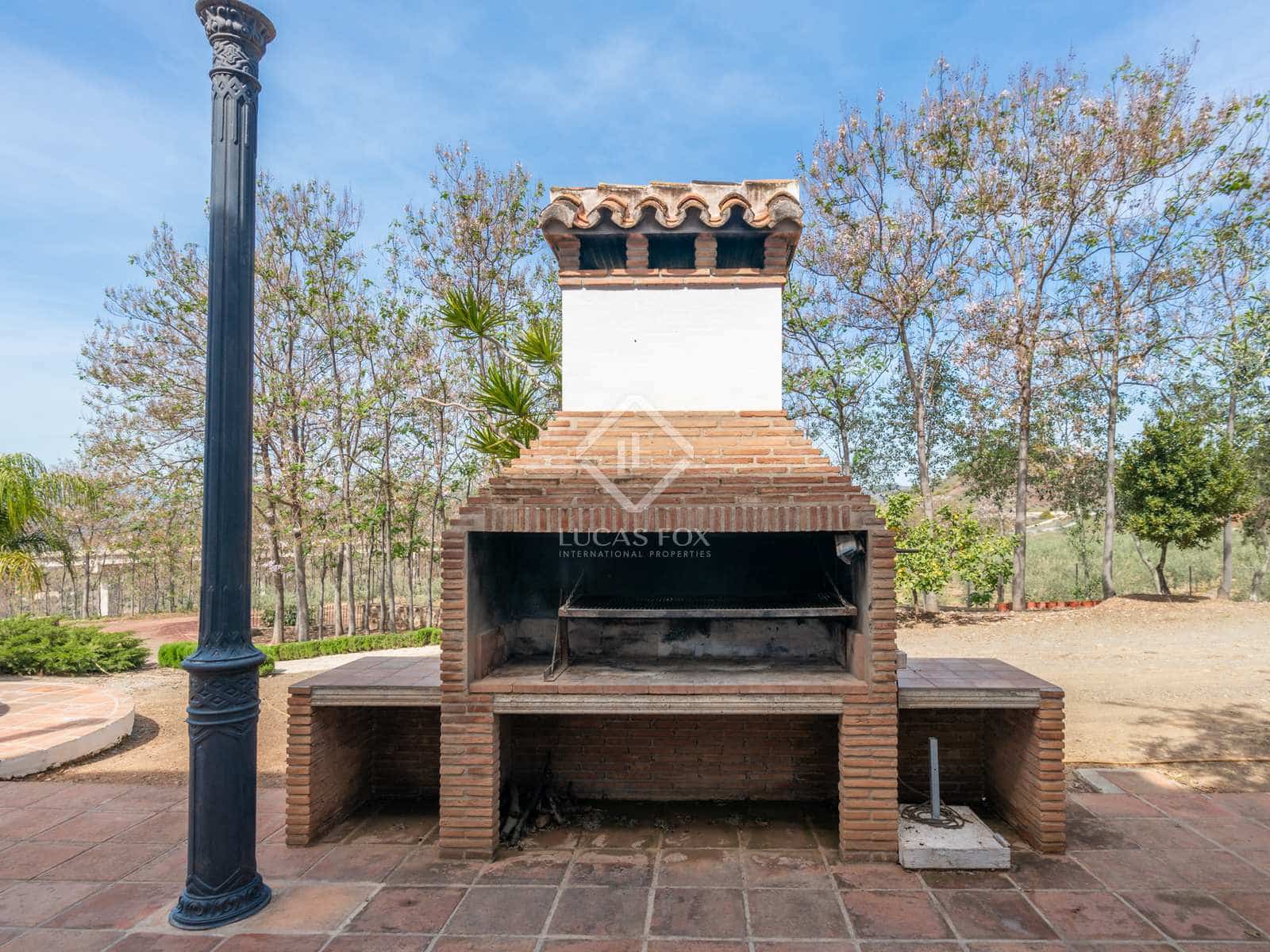 10 sypialnia Finka/Dom wiejski na sprzedaż w Miasto Malaga z basenem garażem - 2 200 000 € (Ref: 8277623)