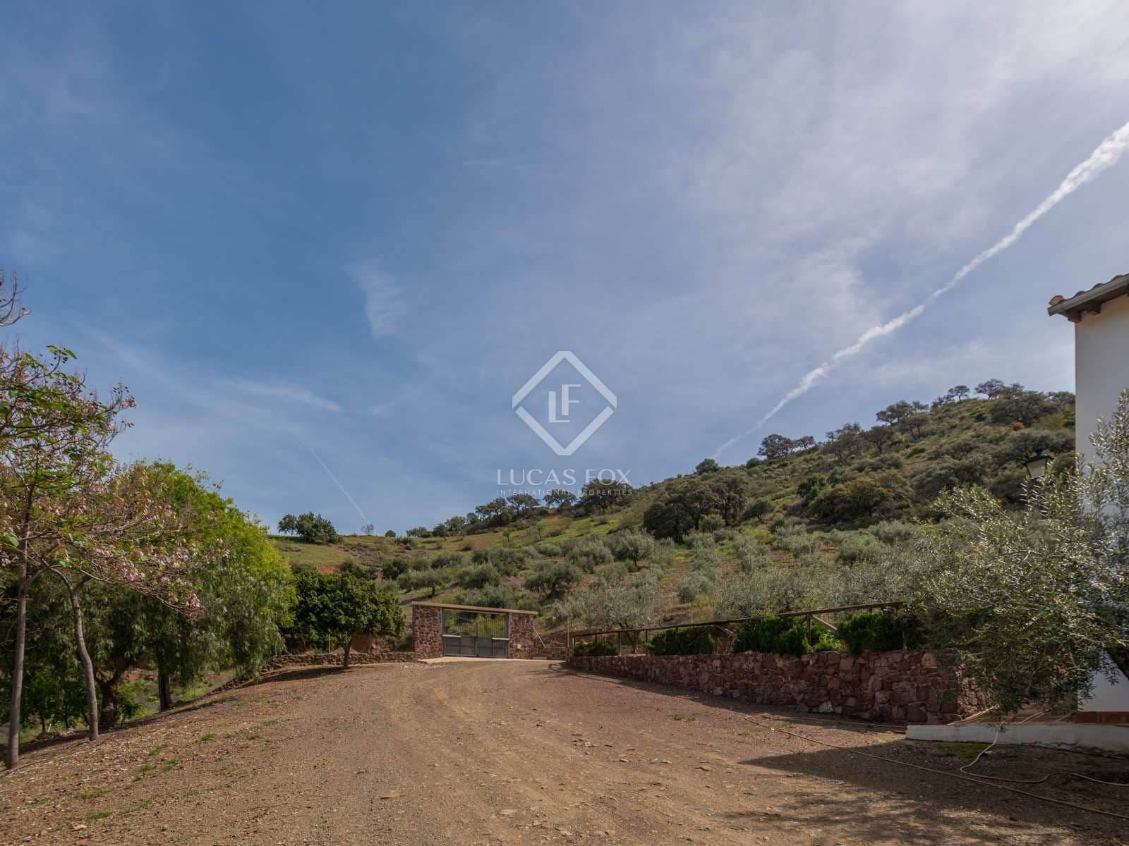 10 sypialnia Finka/Dom wiejski na sprzedaż w Miasto Malaga z basenem garażem - 2 200 000 € (Ref: 8277623)