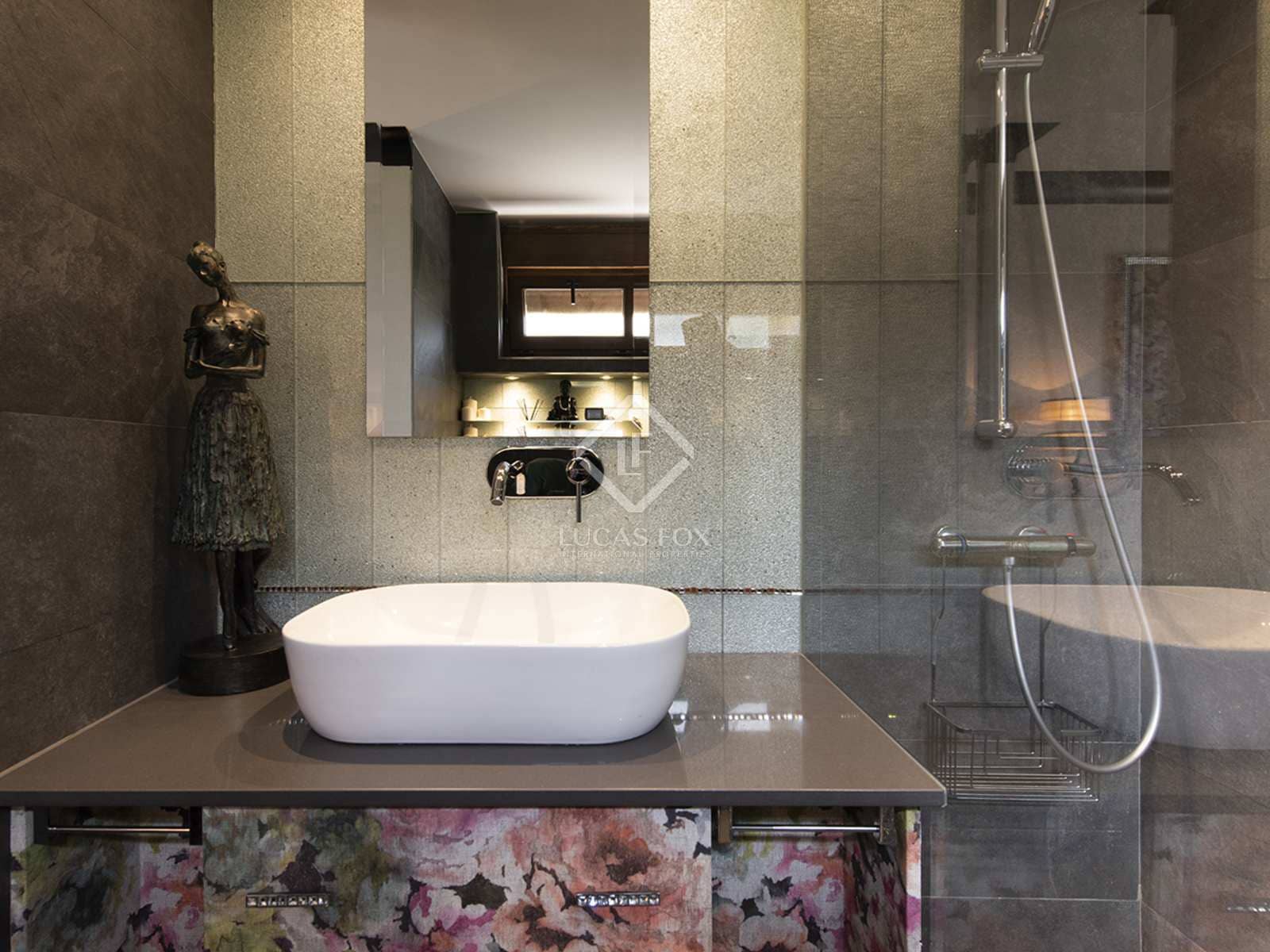 4 soverom Villa til salgs i Oia med svømmebasseng garasje - € 1 800 000 (Ref: 8279833)