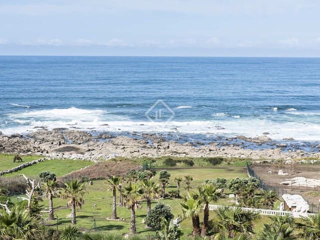 4 bedroom Villa for sale in Oia with pool garage - € 1,800,000 (Ref: 8279833)