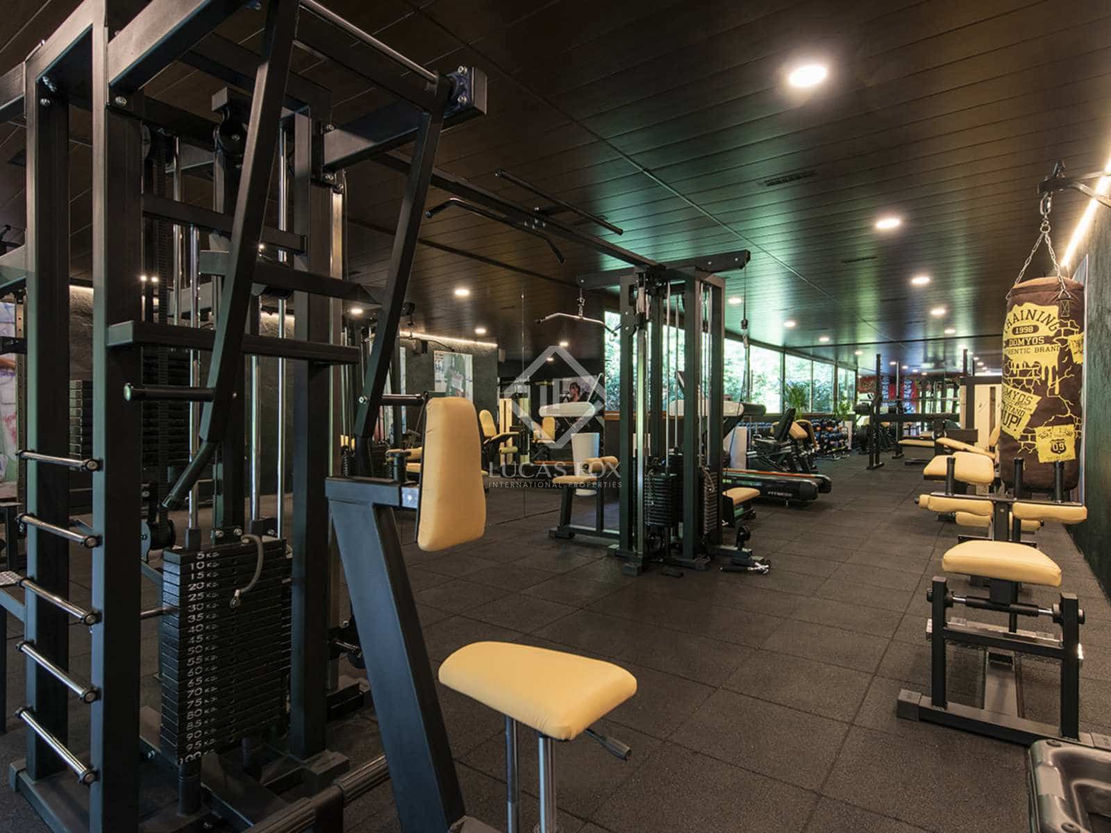 4 soverom Villa til salgs i Oia med svømmebasseng garasje - € 1 800 000 (Ref: 8279833)