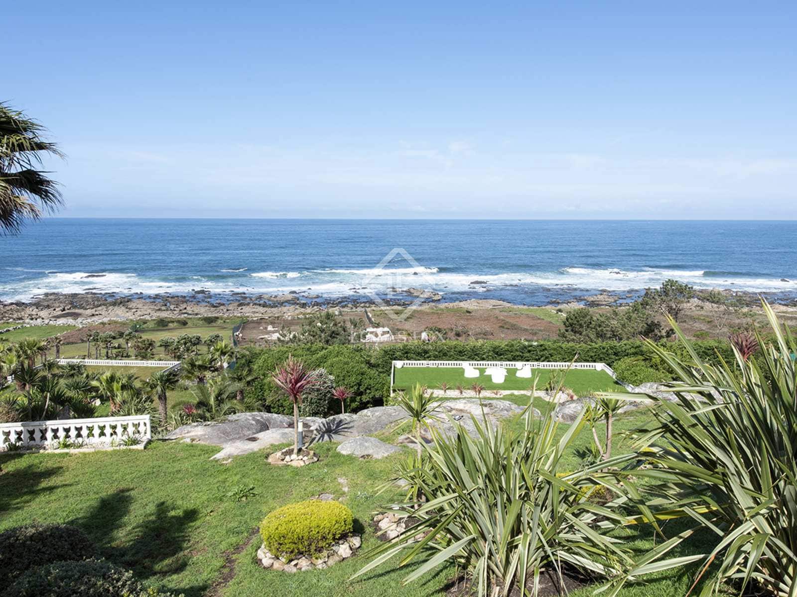 4 soverom Villa til salgs i Oia med svømmebasseng garasje - € 1 800 000 (Ref: 8279833)