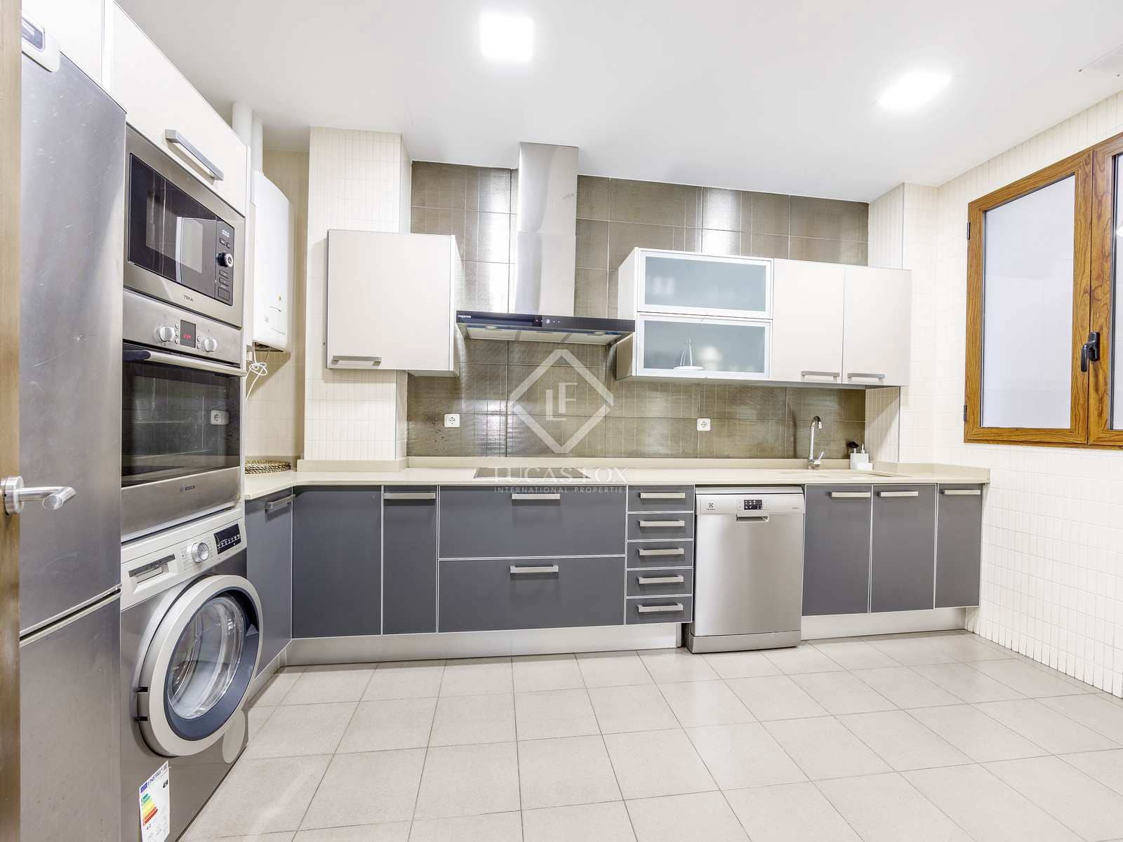 3 Zimmer Apartment zu vermieten in Valencia Stadt - 2.600 € (Ref: 8285462)