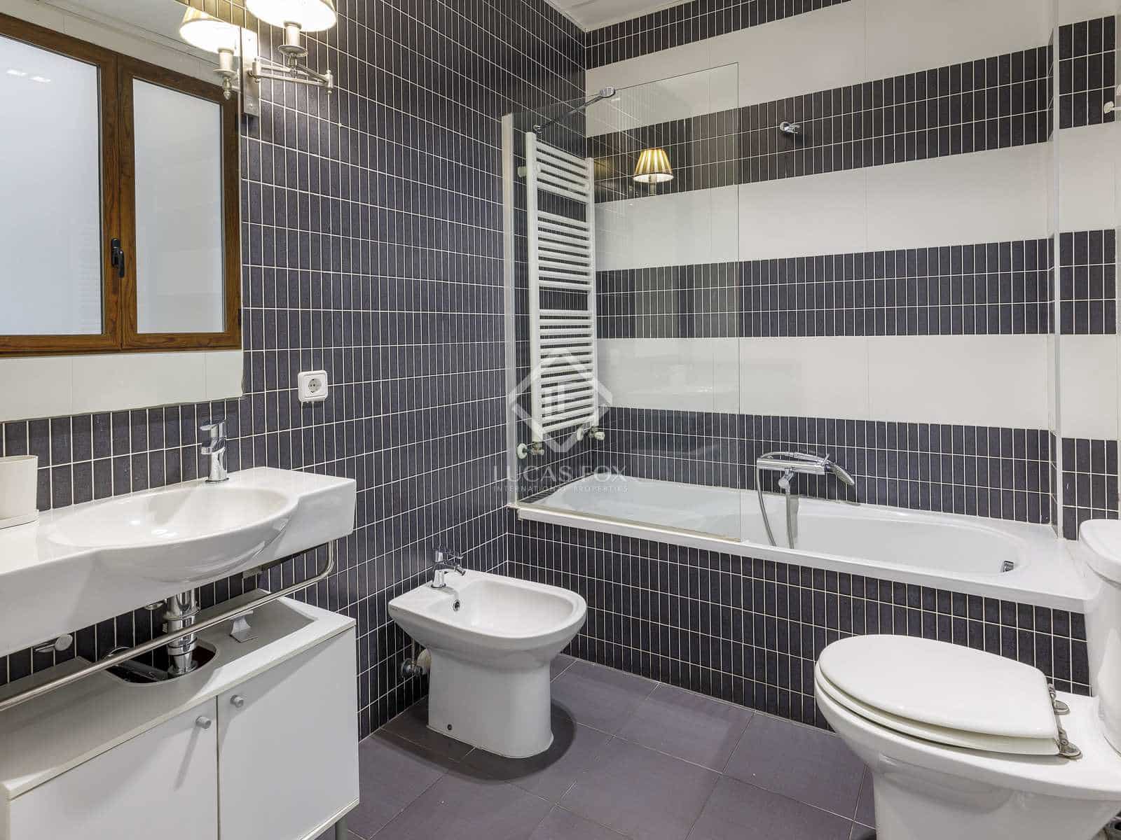 3 Zimmer Apartment zu vermieten in Valencia Stadt - 2.600 € (Ref: 8285462)