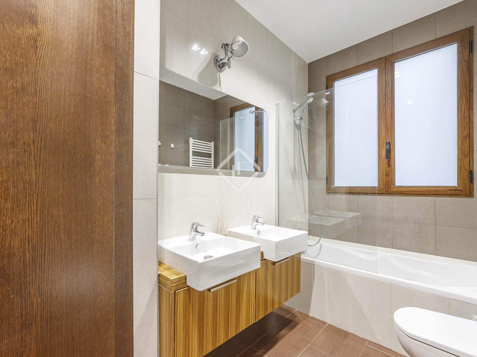 3 Zimmer Apartment zu vermieten in Valencia Stadt - 2.600 € (Ref: 8285462)