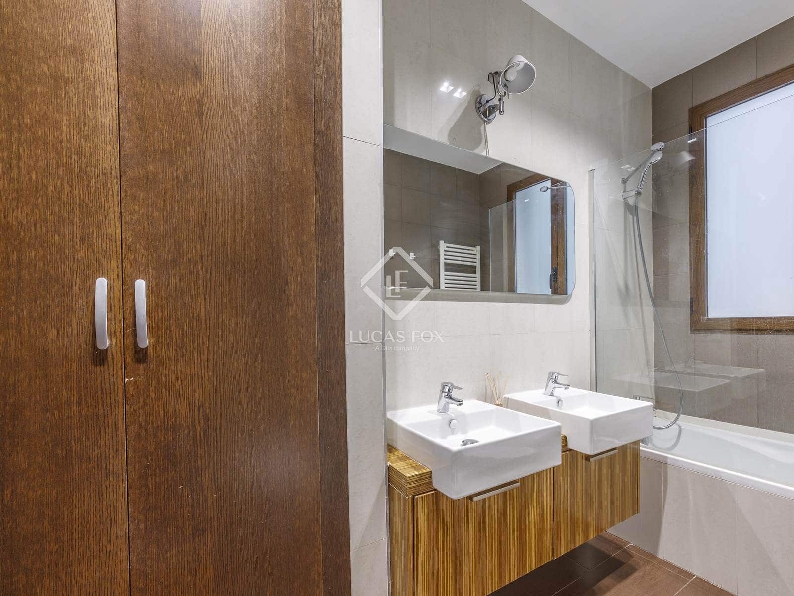 3 Zimmer Apartment zu vermieten in Valencia Stadt - 2.600 € (Ref: 8285462)