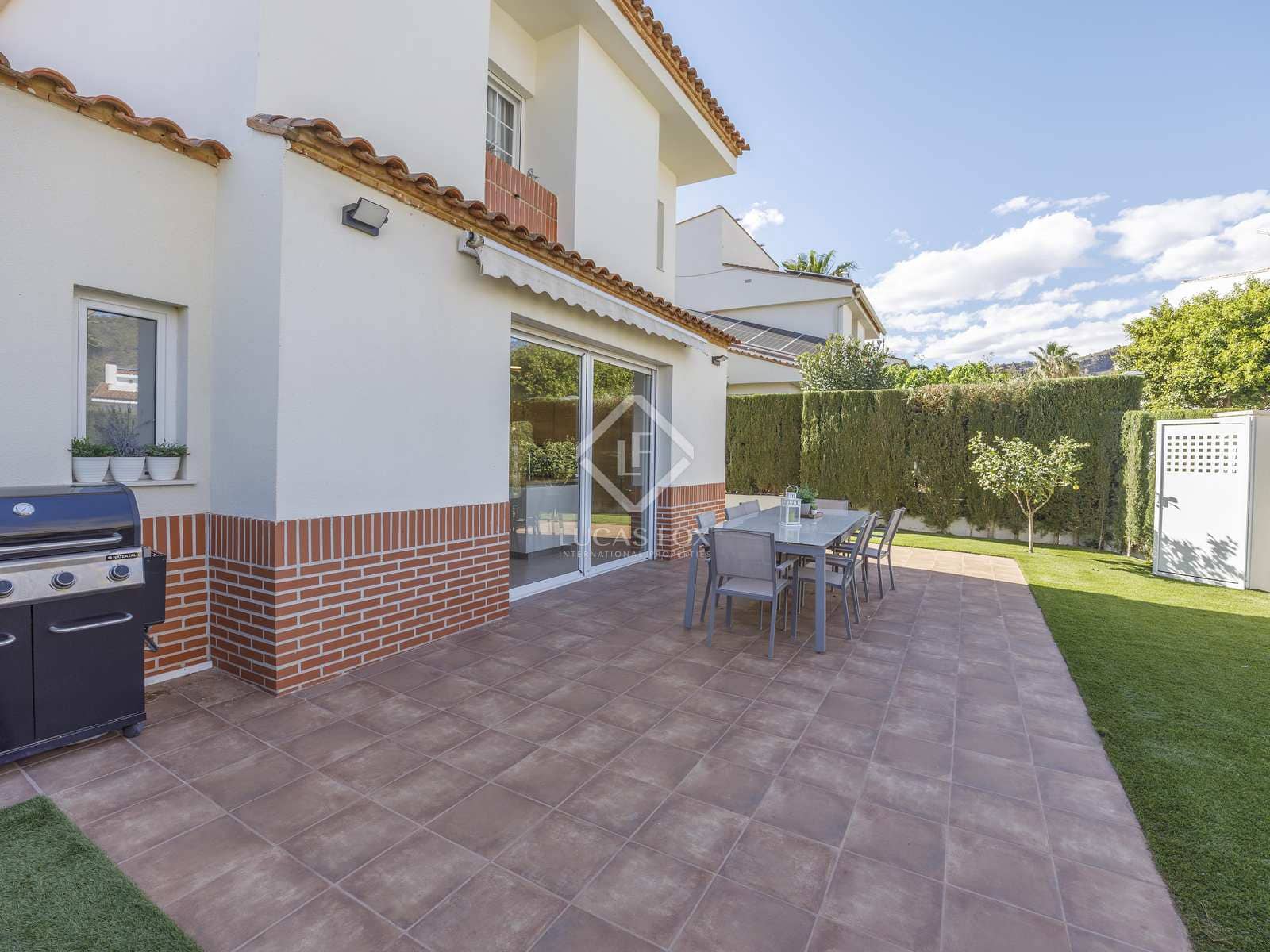 6 Zimmer Villa zu verkaufen in Pucol mit Pool Garage - 1.150.000 € (Ref: 8288269)