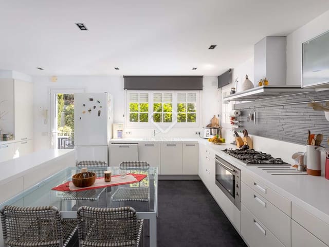 5 bedroom Villa for sale in Cabrils with pool garage - € 1,290,000 (Ref: 8293021)