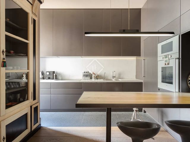 4 slaapkamer Appartement te koop in Barcelona stad - € 2.900.000 (Ref: 8296709)