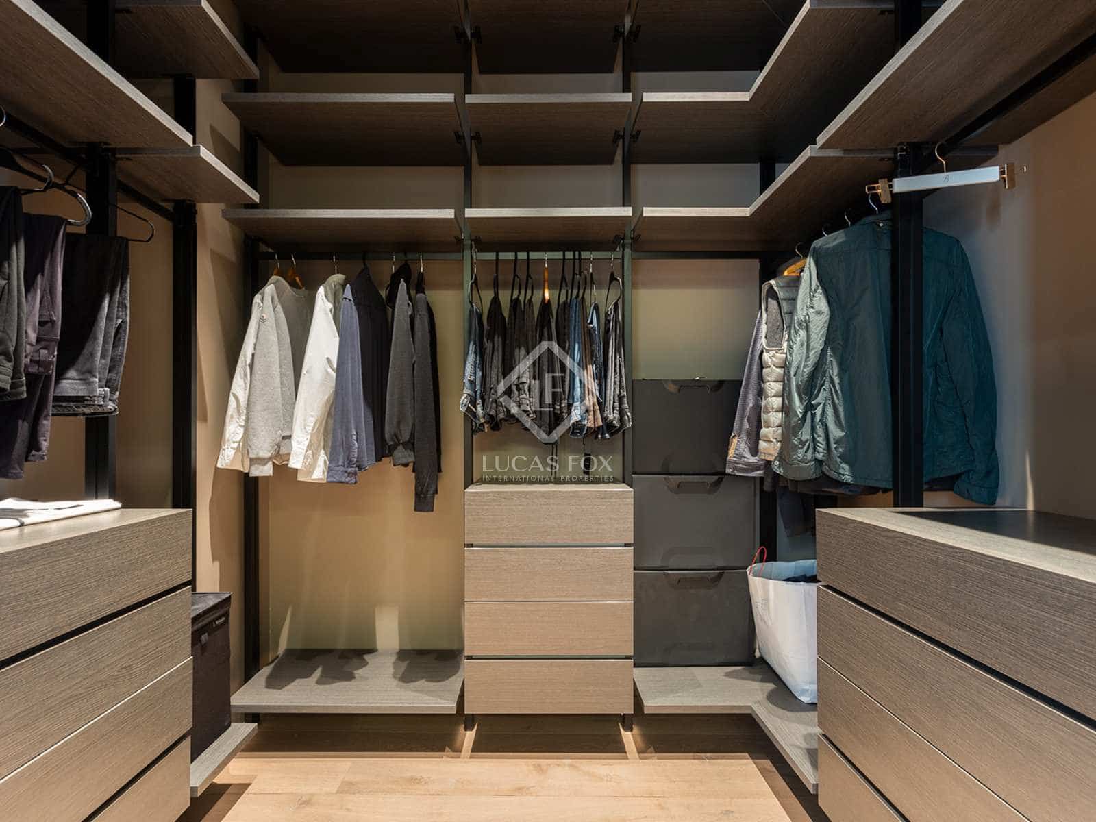 4 slaapkamer Appartement te koop in Barcelona stad - € 2.900.000 (Ref: 8296709)