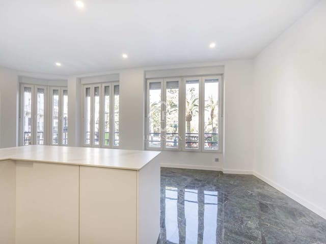 2 soverom Leilighet til leie i Valencia by - € 1 900 (Ref: 8296974)