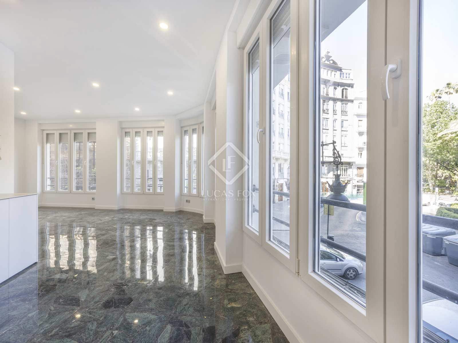 2 sovrum Lägenhet att hyra i Valencia stad - 1 900 € (Ref: 8296974)