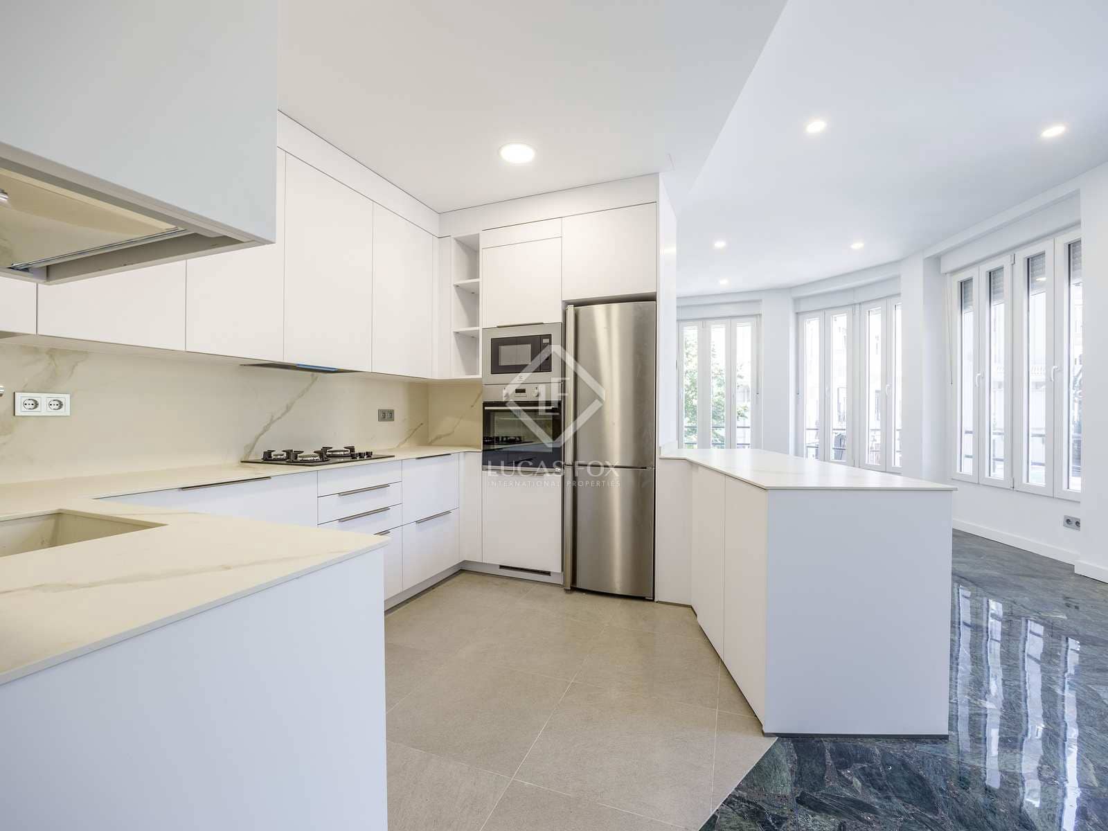 2 sovrum Lägenhet att hyra i Valencia stad - 1 900 € (Ref: 8296974)