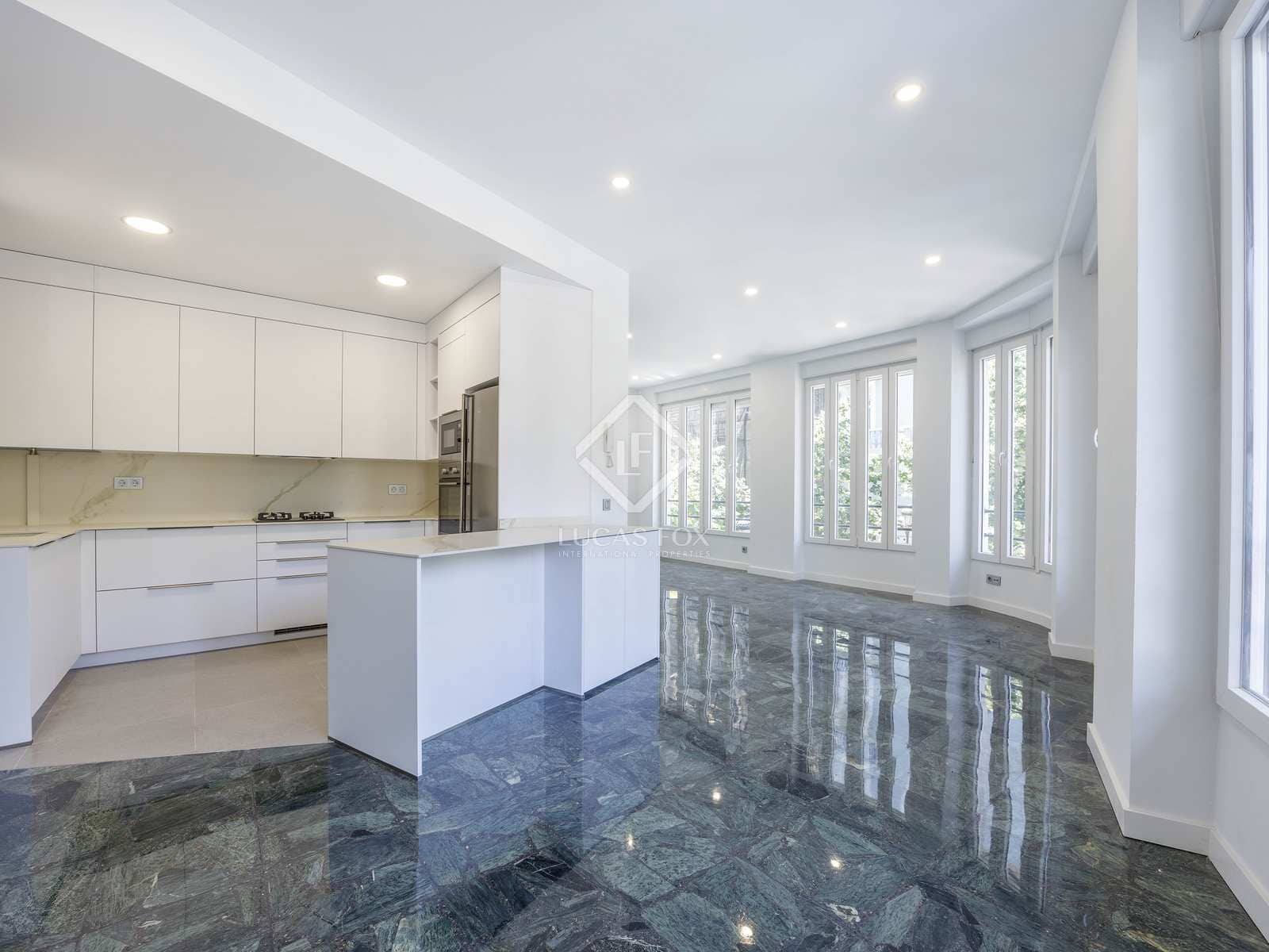 2 sovrum Lägenhet att hyra i Valencia stad - 1 900 € (Ref: 8296974)