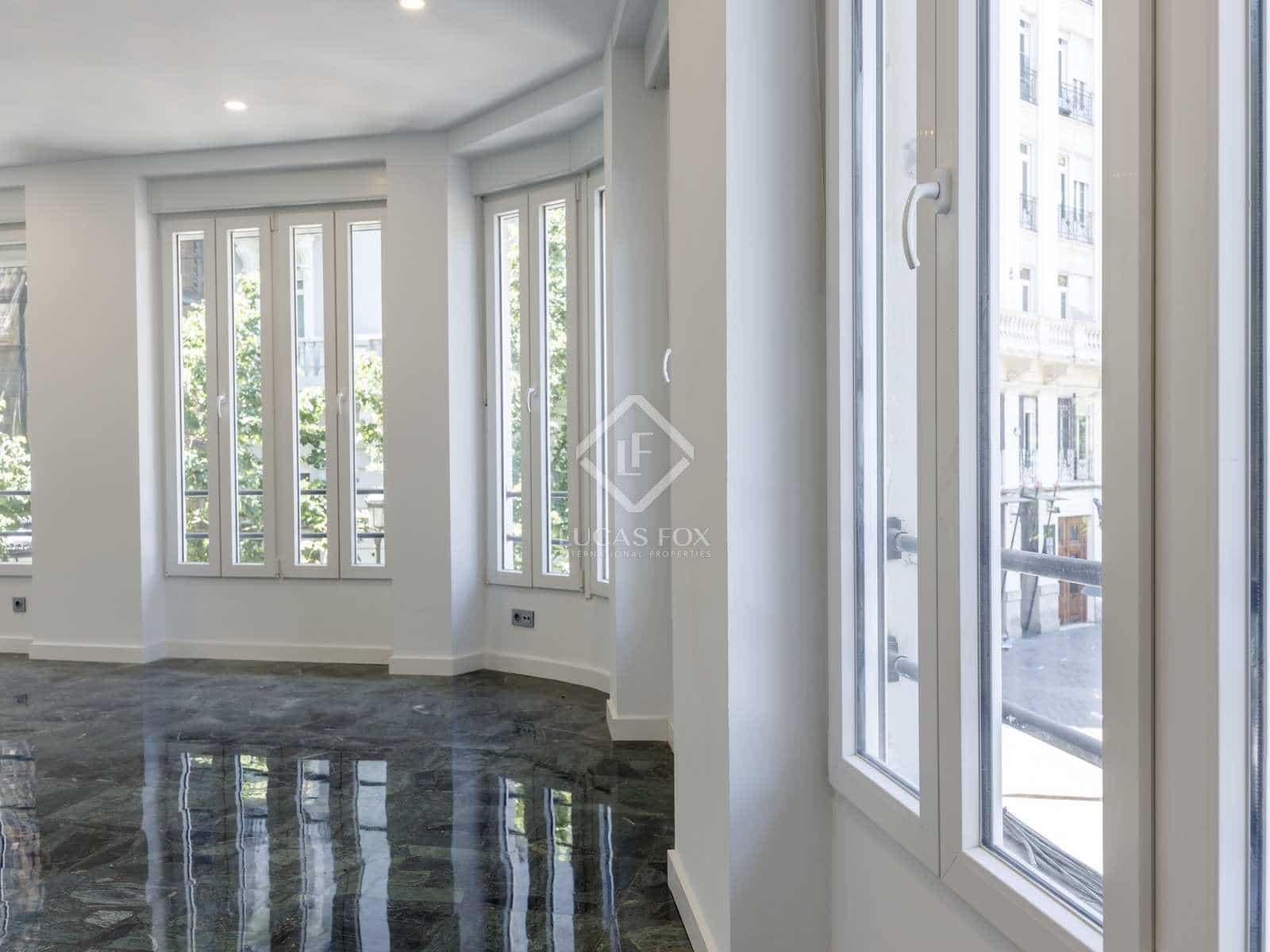 2 sovrum Lägenhet att hyra i Valencia stad - 1 900 € (Ref: 8296974)