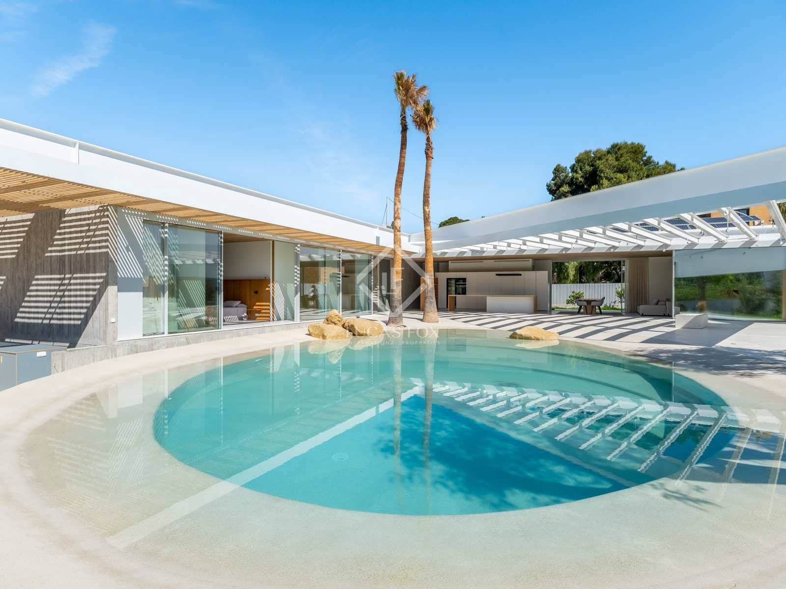 6 soverom Villa til salgs i Alicante by med svømmebasseng - € 3 500 000 (Ref: 8297235)