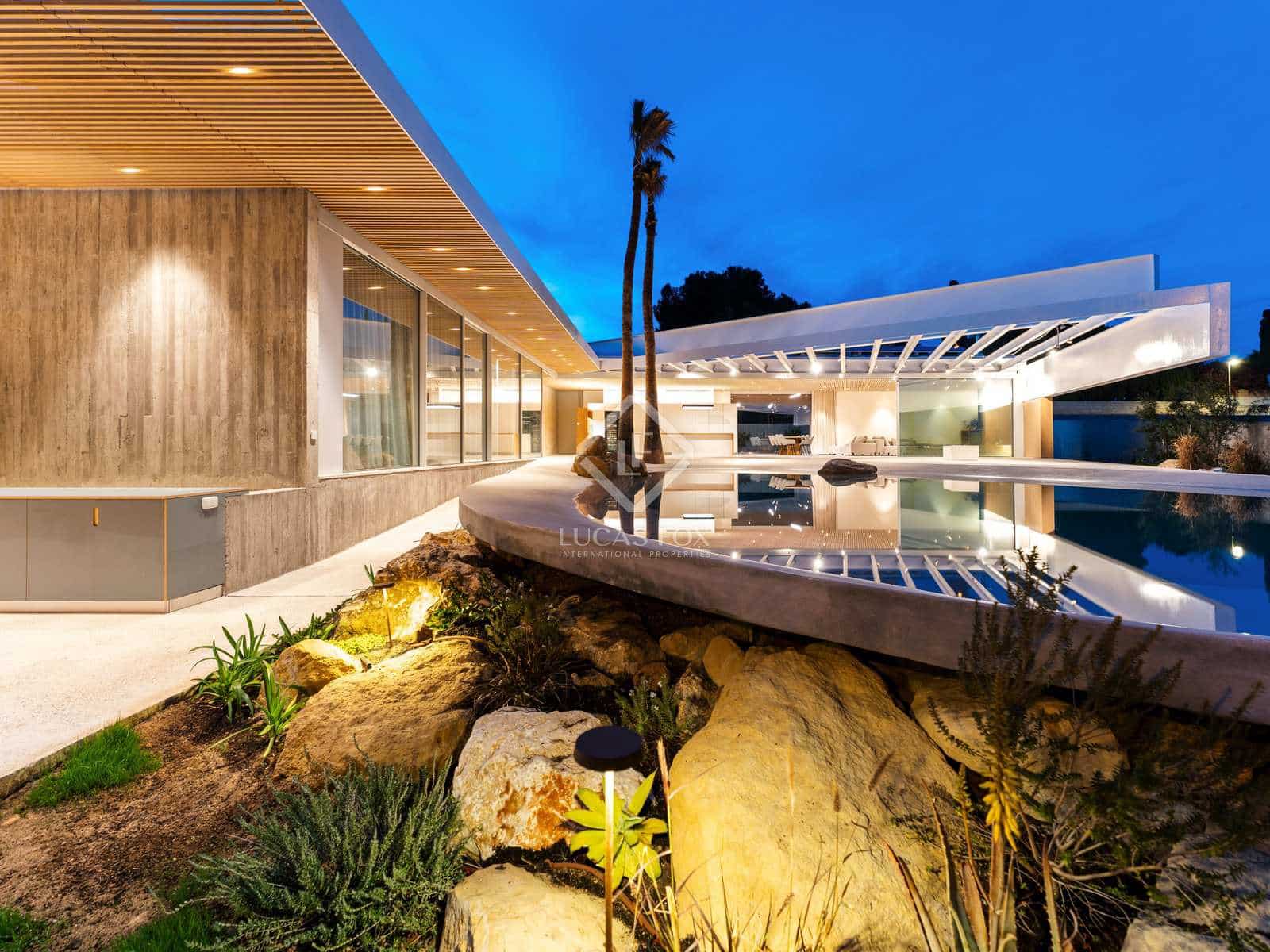 6 soverom Villa til salgs i Alicante by med svømmebasseng - € 3 500 000 (Ref: 8297235)