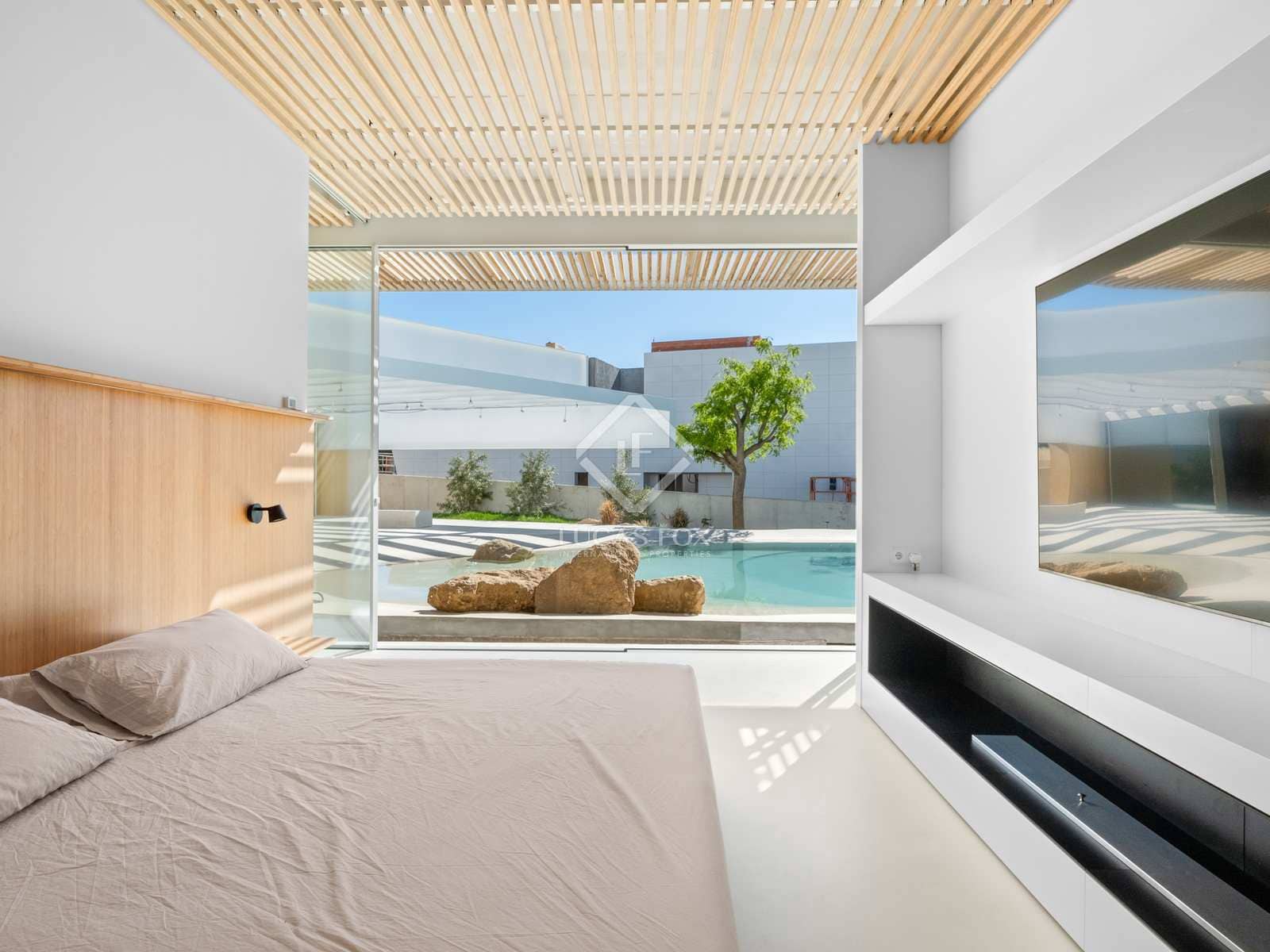 6 soverom Villa til salgs i Alicante by med svømmebasseng - € 3 500 000 (Ref: 8297235)