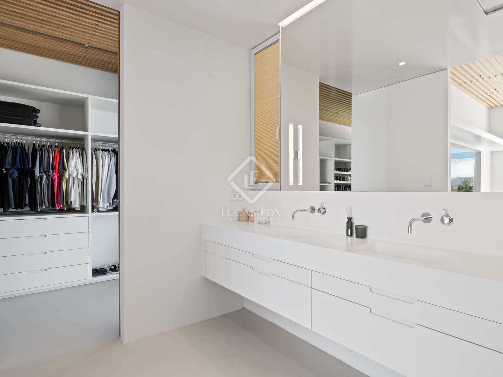 6 soverom Villa til salgs i Alicante by med svømmebasseng - € 3 500 000 (Ref: 8297235)