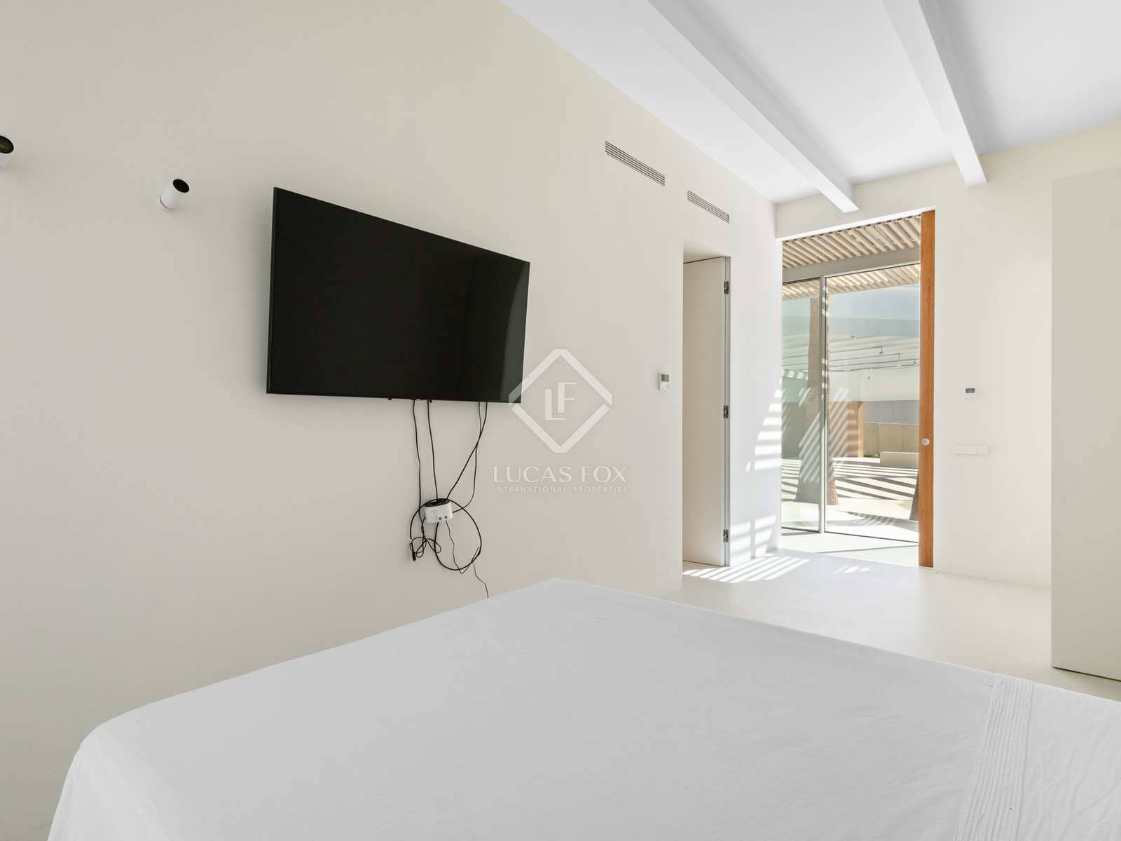 6 soverom Villa til salgs i Alicante by med svømmebasseng - € 3 500 000 (Ref: 8297235)