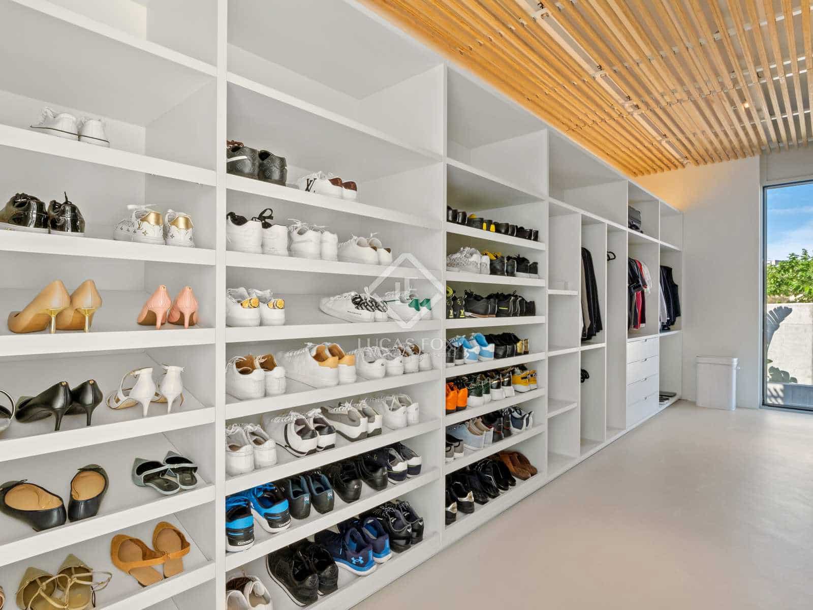 6 soverom Villa til salgs i Alicante by med svømmebasseng - € 3 500 000 (Ref: 8297235)