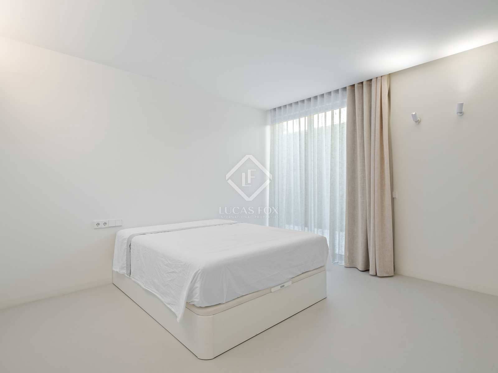 6 soverom Villa til salgs i Alicante by med svømmebasseng - € 3 500 000 (Ref: 8297235)