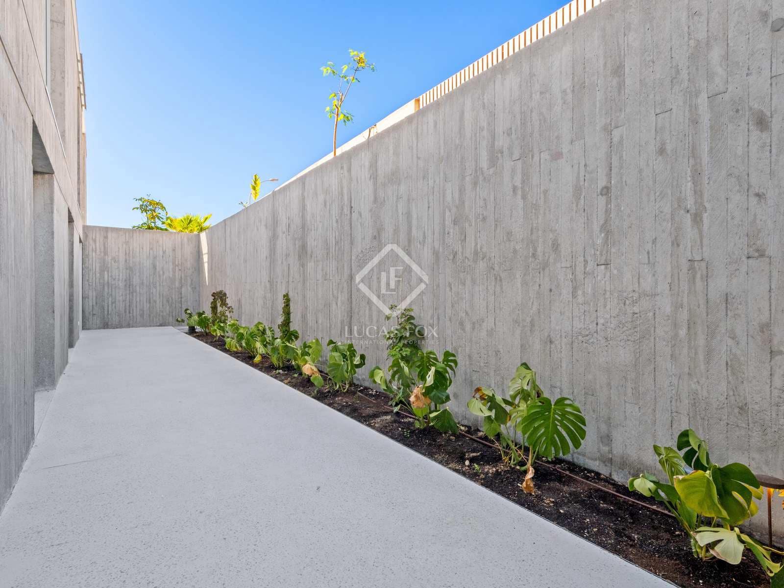 6 soverom Villa til salgs i Alicante by med svømmebasseng - € 3 500 000 (Ref: 8297235)