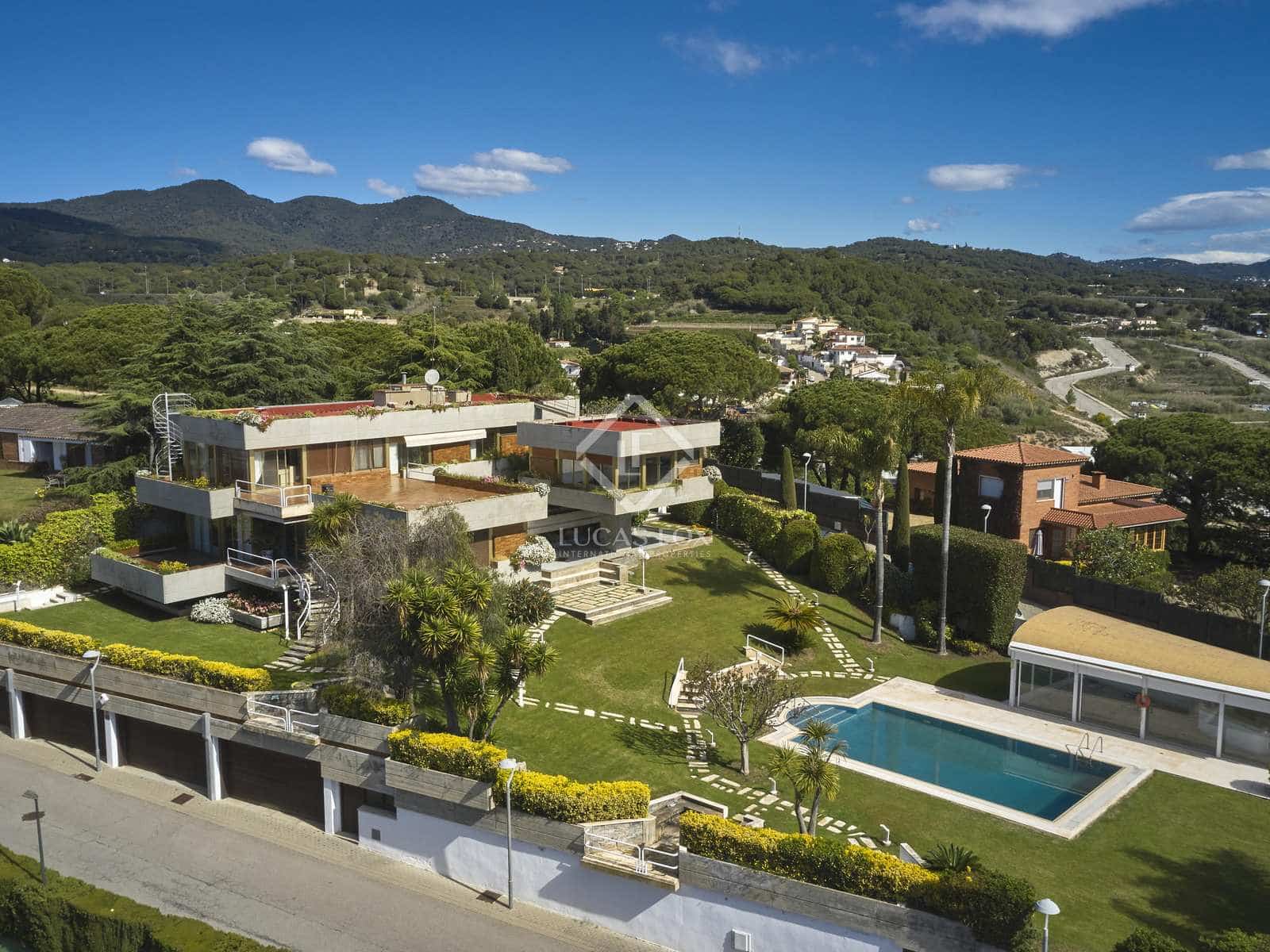 8 soveværelse Villa til salg i Arenys de Mar med swimmingpool garage - € 1.875.000 (Ref: 8299175)