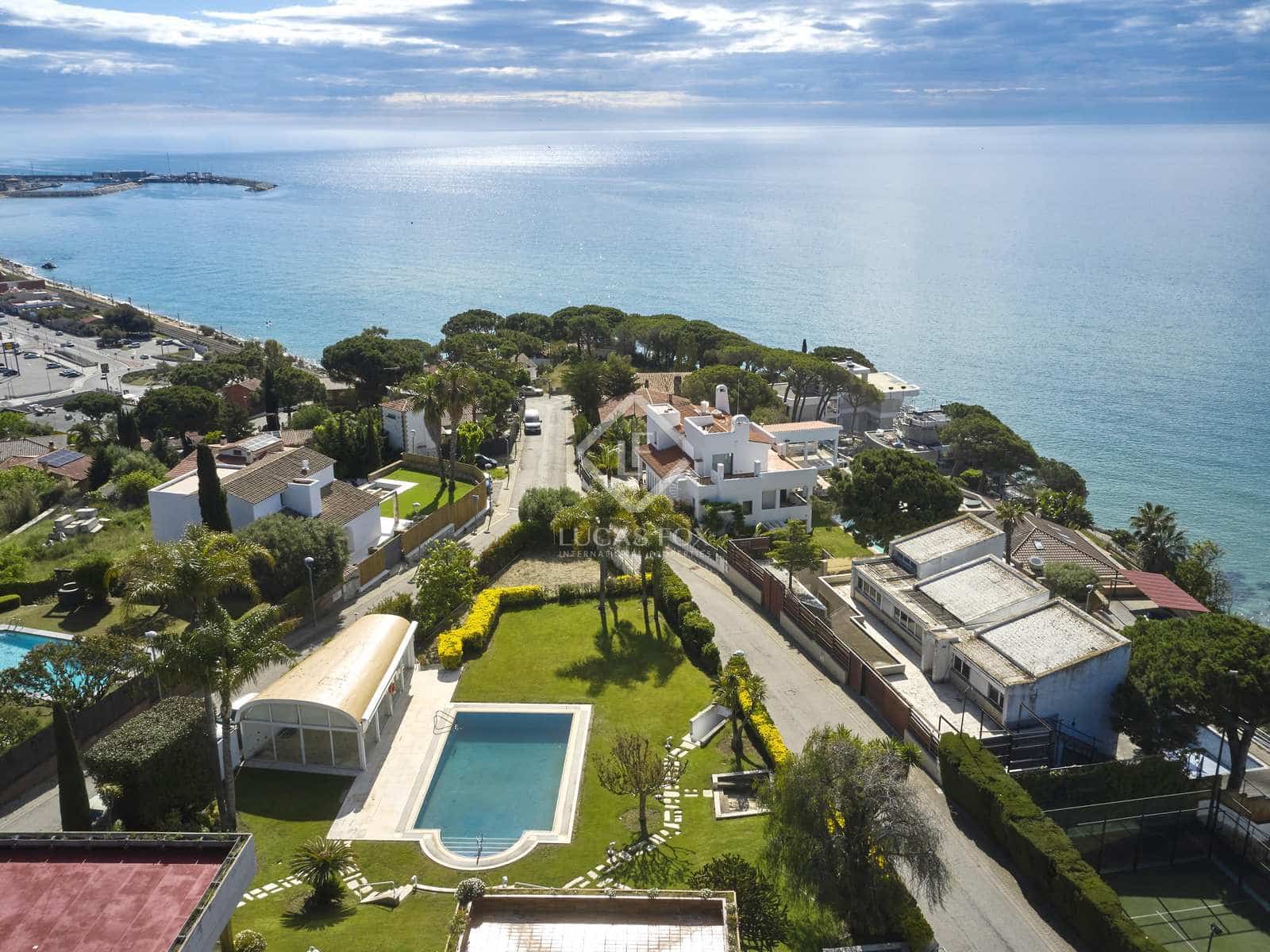 8 soveværelse Villa til salg i Arenys de Mar med swimmingpool garage - € 1.875.000 (Ref: 8299175)