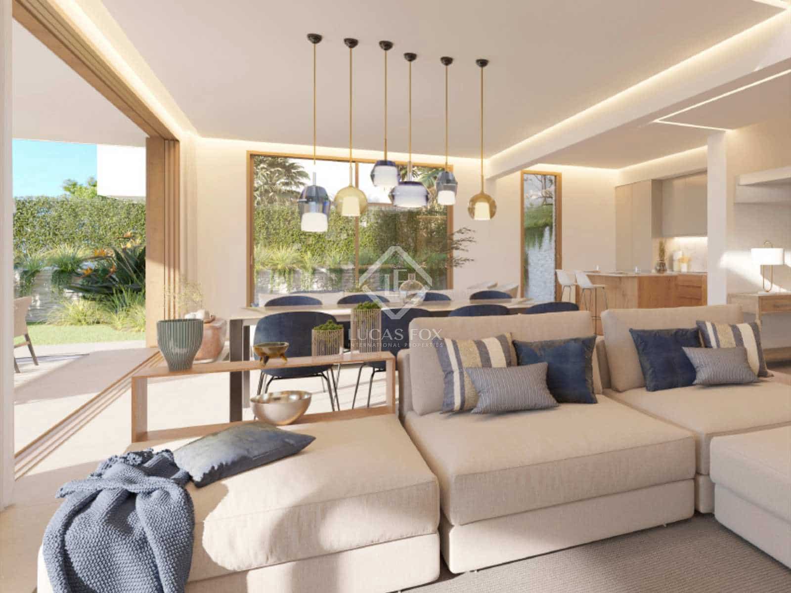 4 bedroom Villa for sale in Estepona with pool garage - € 1,350,000 (Ref: 8301348)