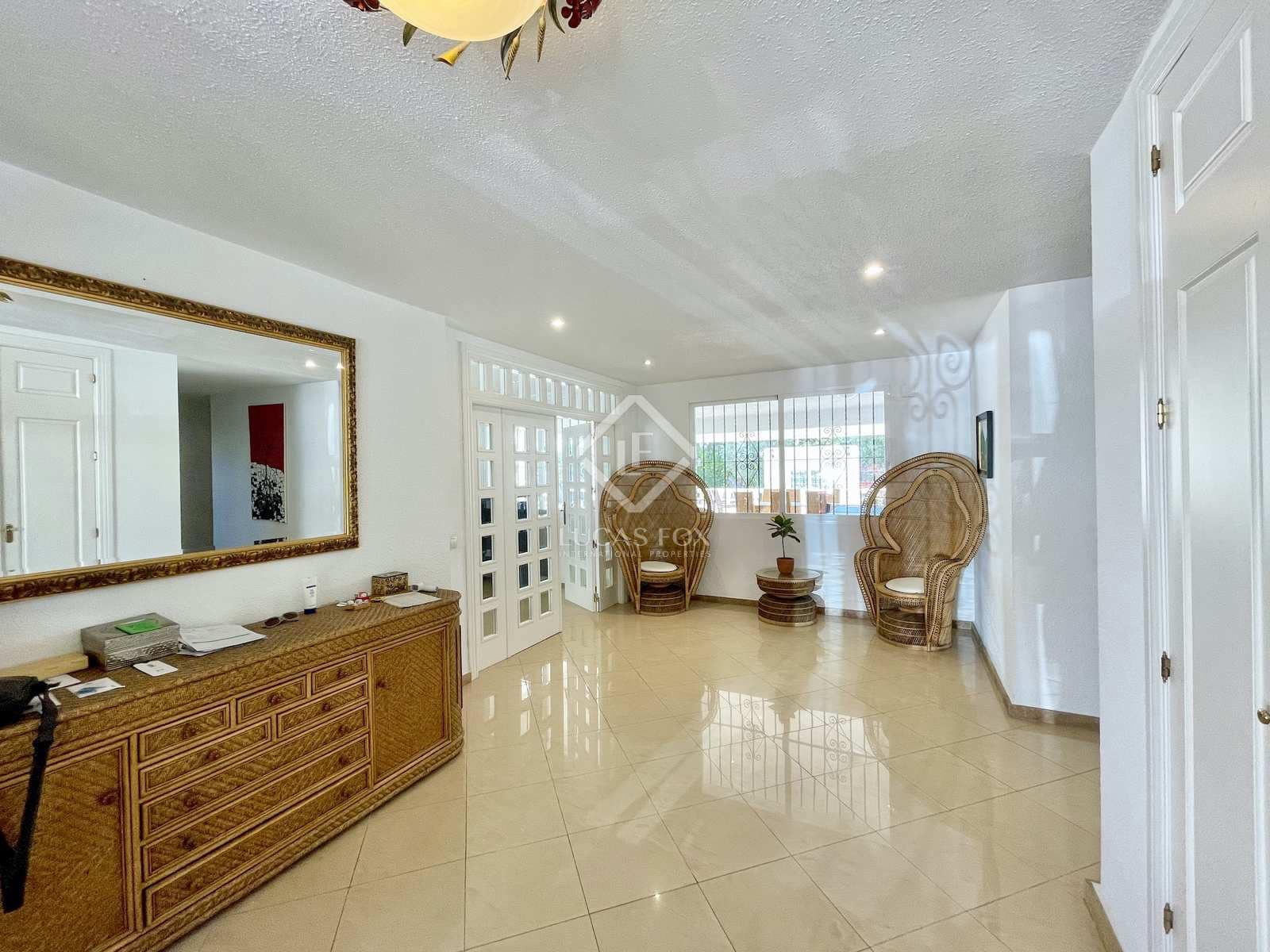 6 bedroom Villa for sale in Alicante / Alacant city with pool garage - € 1,590,000 (Ref: 8307705)