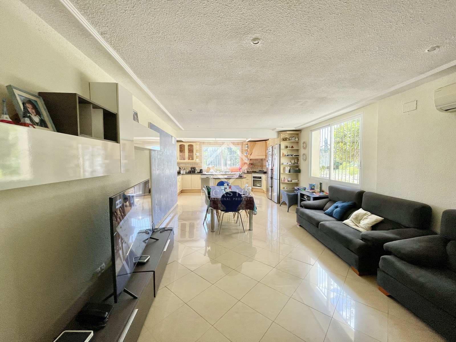 6 bedroom Villa for sale in Alicante / Alacant city with pool garage - € 1,590,000 (Ref: 8307705)