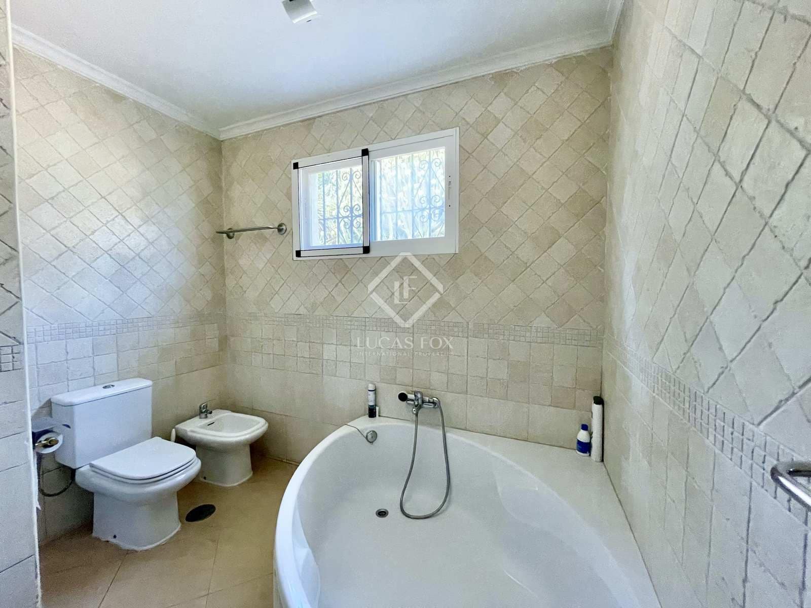 6 bedroom Villa for sale in Alicante / Alacant city with pool garage - € 1,590,000 (Ref: 8307705)