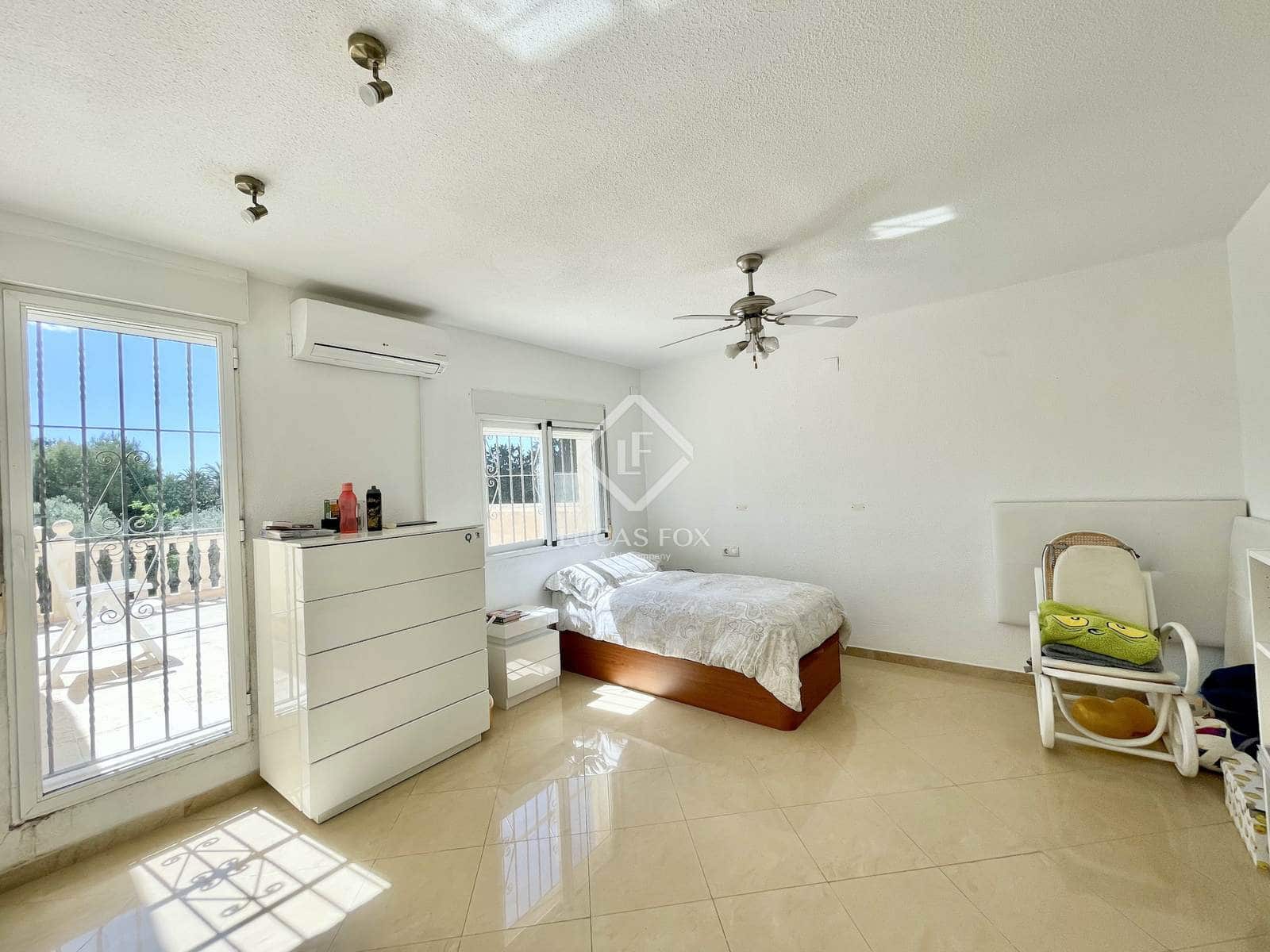 6 bedroom Villa for sale in Alicante / Alacant city with pool garage - € 1,590,000 (Ref: 8307705)