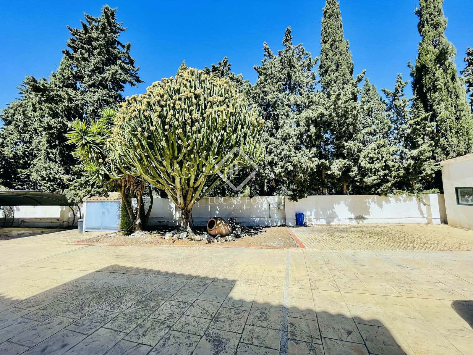 6 bedroom Villa for sale in Alicante / Alacant city with pool garage - € 1,590,000 (Ref: 8307705)