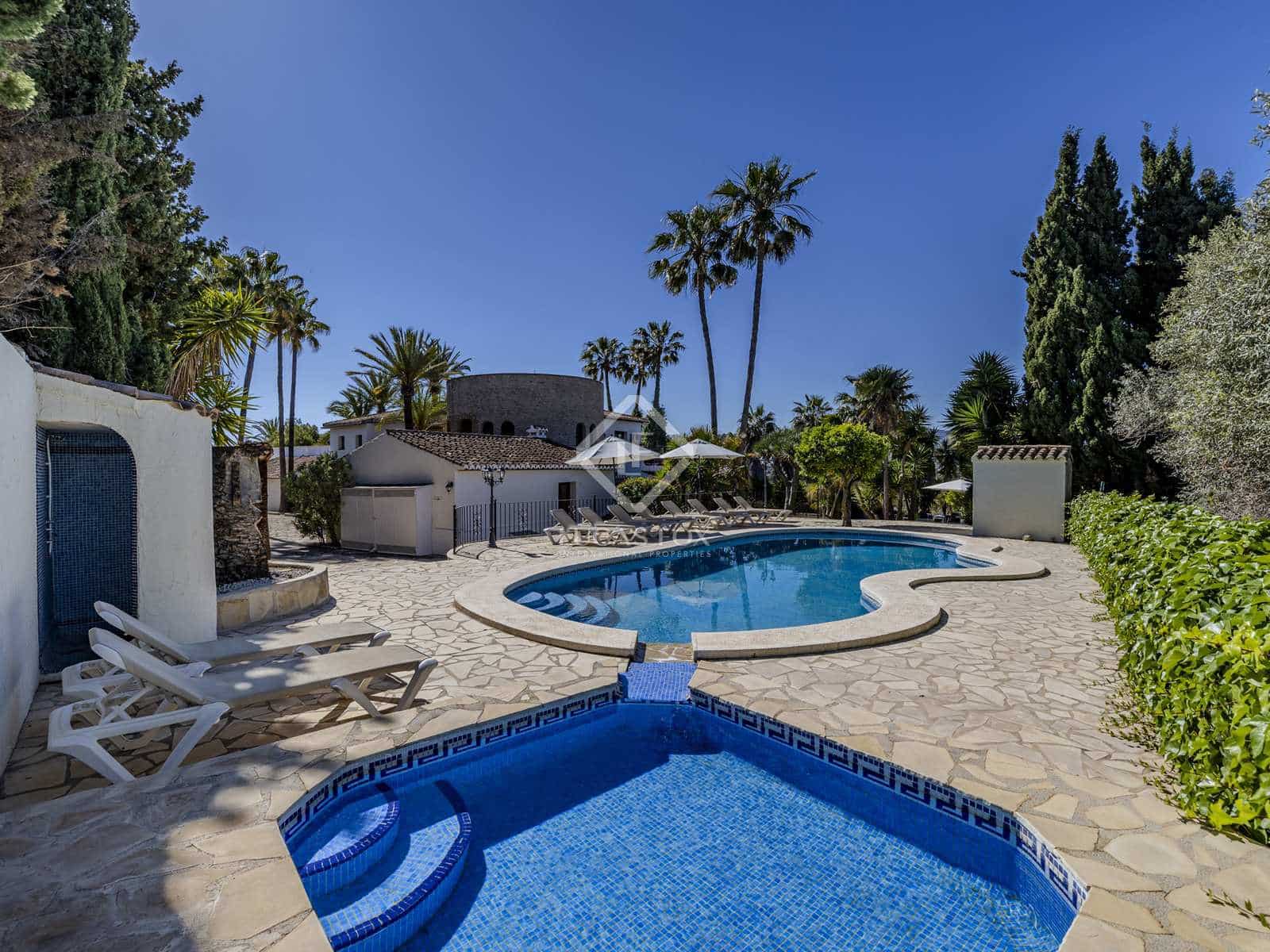 6 bedroom Villa for sale in Javea / Xabia with pool garage - € 1,590,000 (Ref: 8307706)