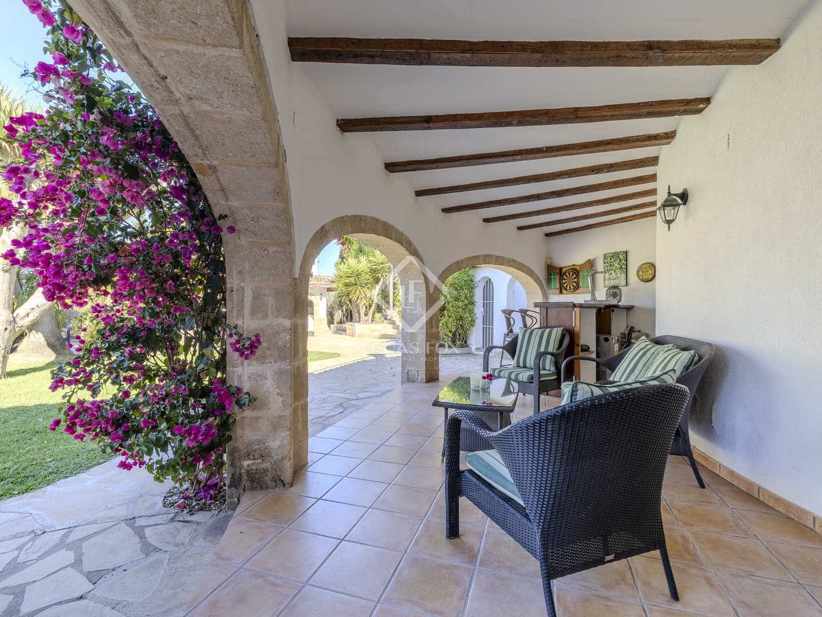 6 bedroom Villa for sale in Javea / Xabia with pool garage - € 1,590,000 (Ref: 8307706)