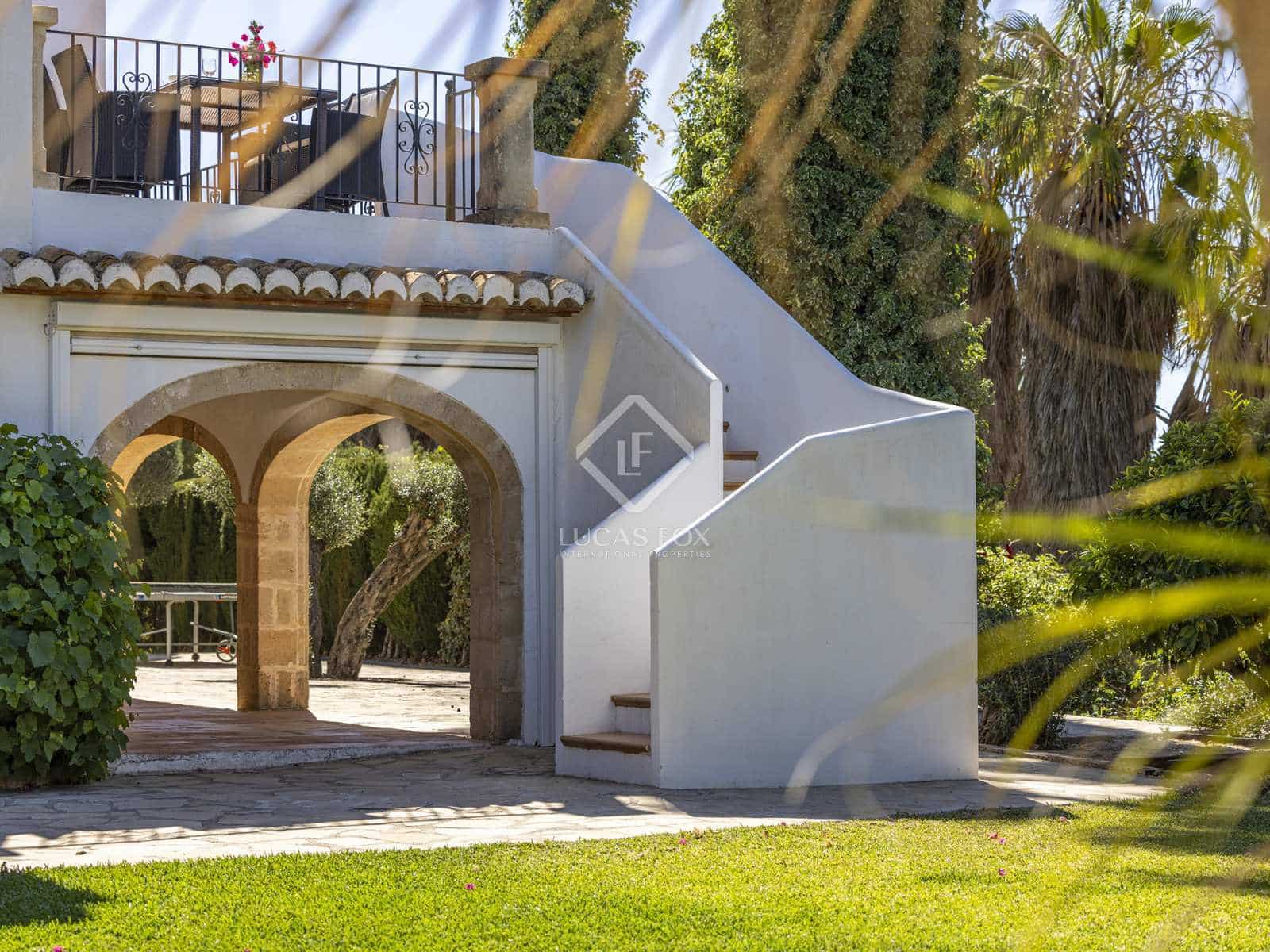 6 bedroom Villa for sale in Javea / Xabia with pool garage - € 1,590,000 (Ref: 8307706)