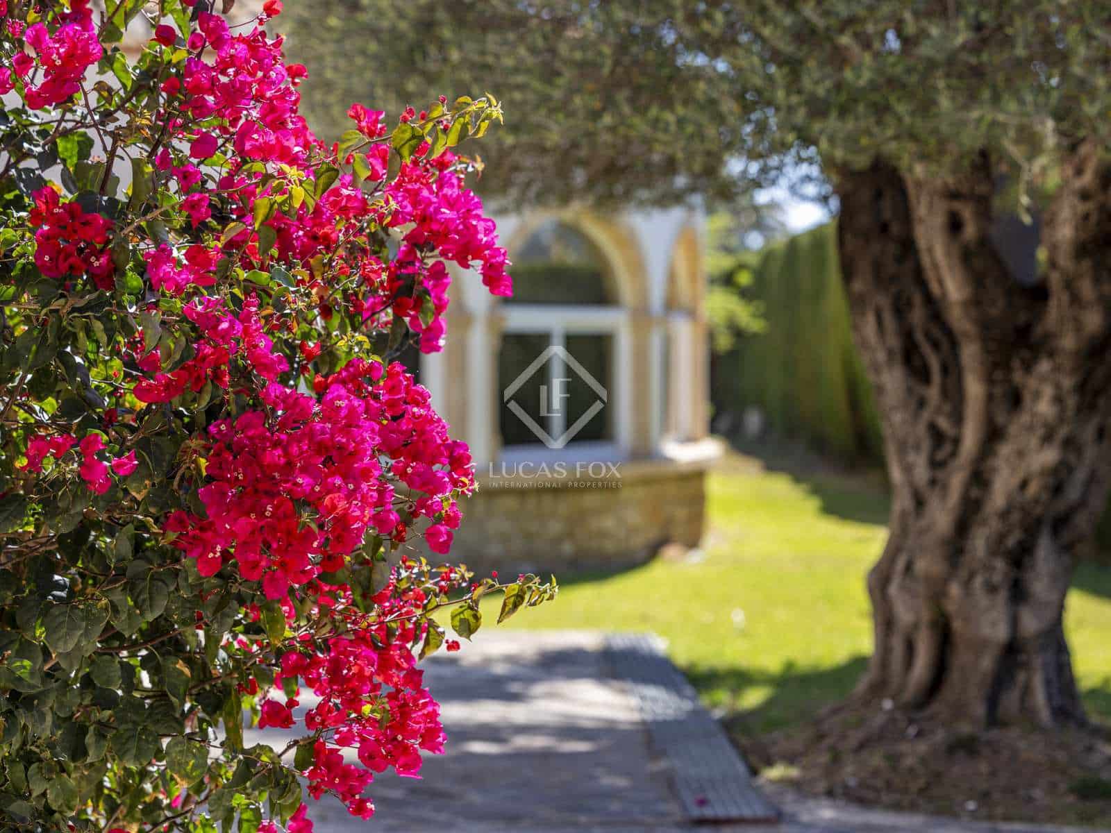 6 bedroom Villa for sale in Javea / Xabia with pool garage - € 1,590,000 (Ref: 8307706)