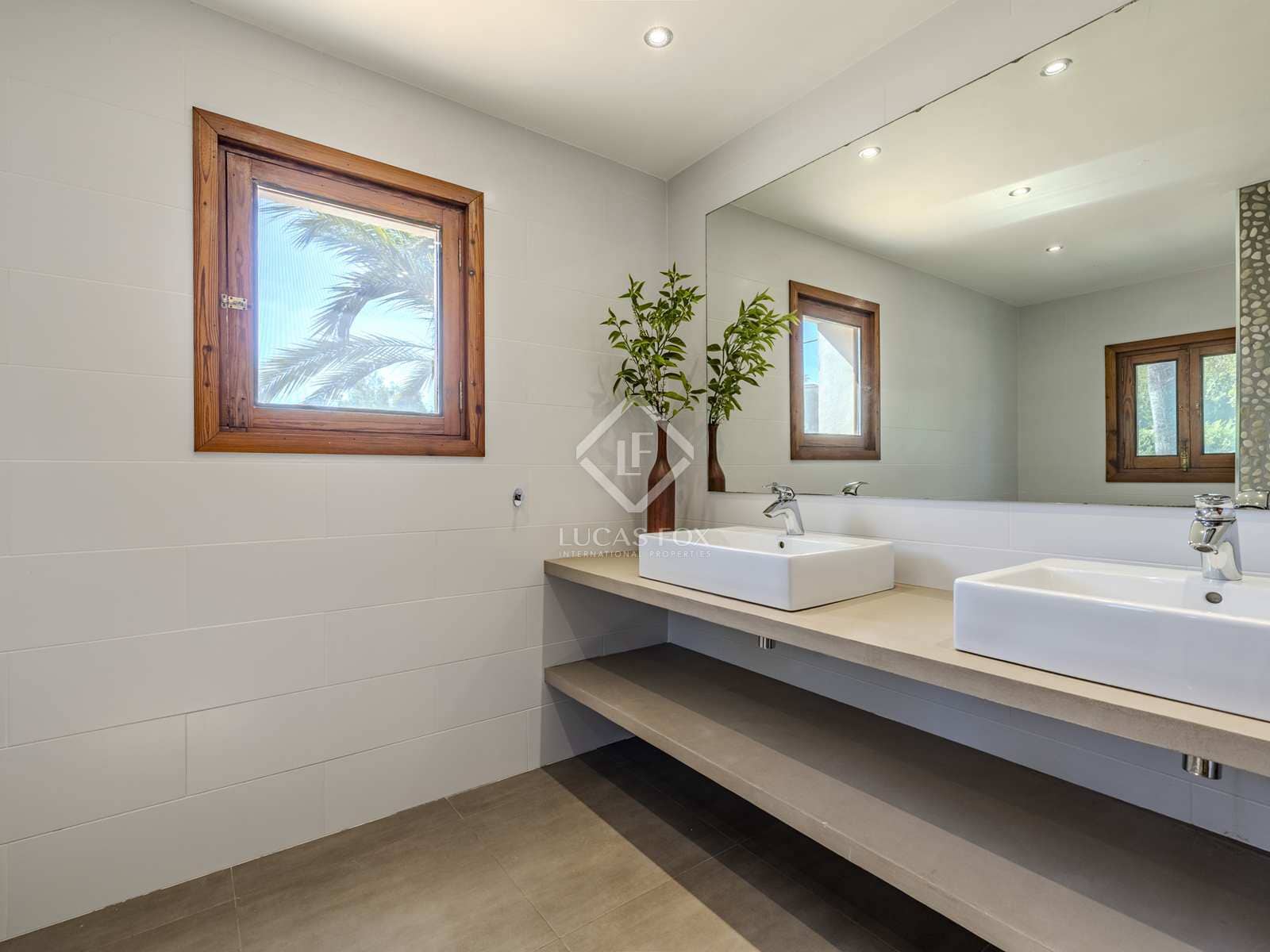 6 bedroom Villa for sale in Javea / Xabia with pool garage - € 1,590,000 (Ref: 8307706)