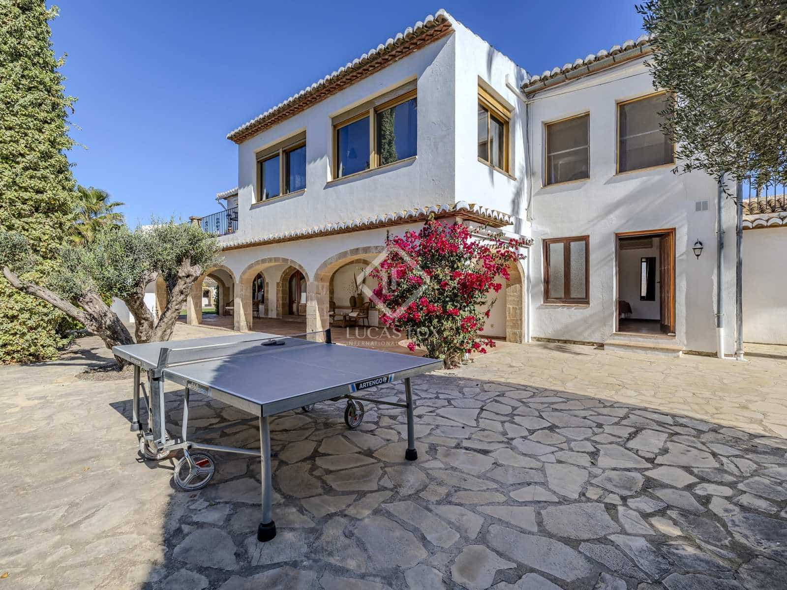 6 bedroom Villa for sale in Javea / Xabia with pool garage - € 1,590,000 (Ref: 8307706)