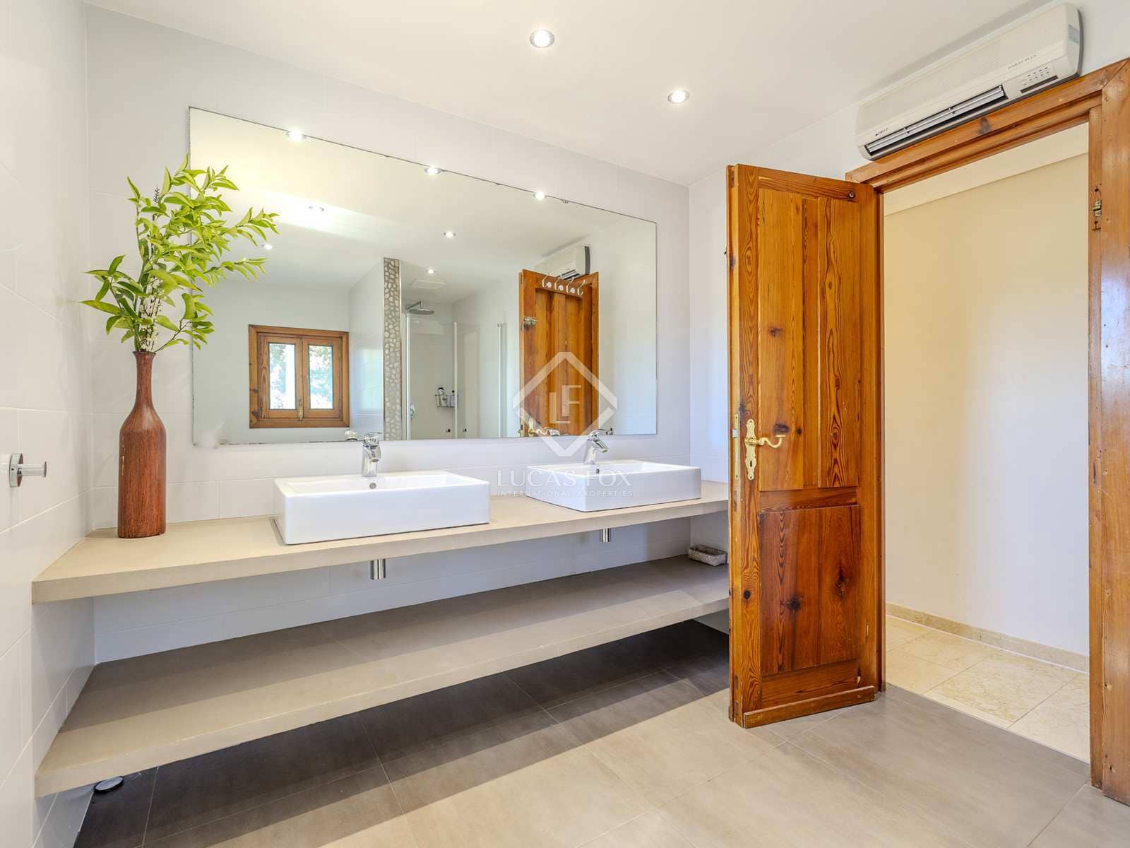 6 bedroom Villa for sale in Javea / Xabia with pool garage - € 1,590,000 (Ref: 8307706)