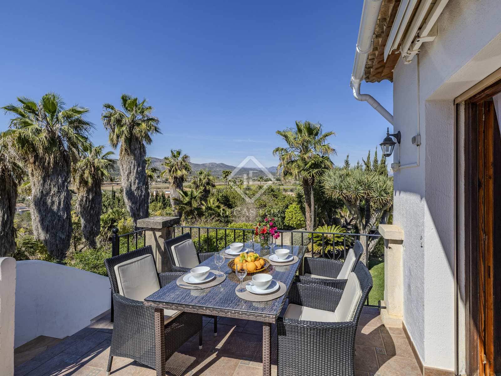 6 bedroom Villa for sale in Javea / Xabia with pool garage - € 1,590,000 (Ref: 8307706)