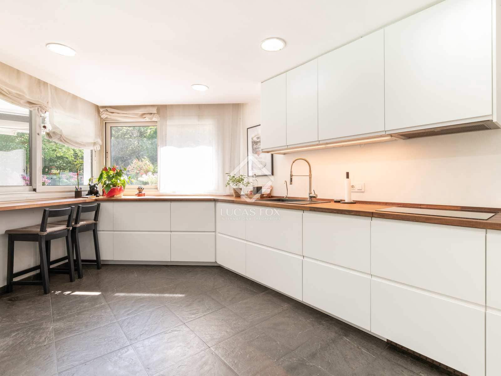 6 bedroom Villa for sale in Sant Cugat del Valles with pool garage - € 2,900,000 (Ref: 8309675)