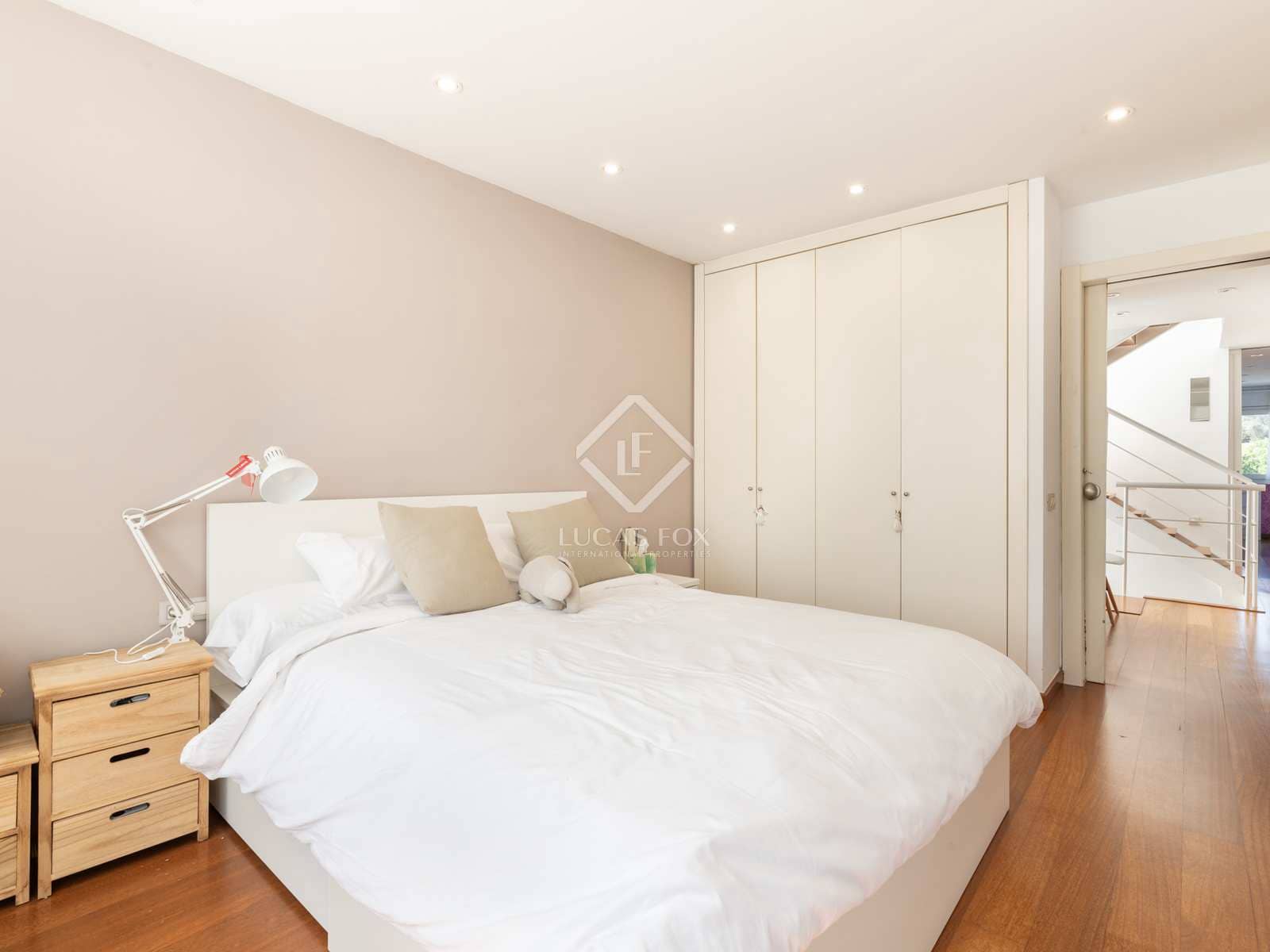 6 bedroom Villa for sale in Sant Cugat del Valles with pool garage - € 2,900,000 (Ref: 8309675)