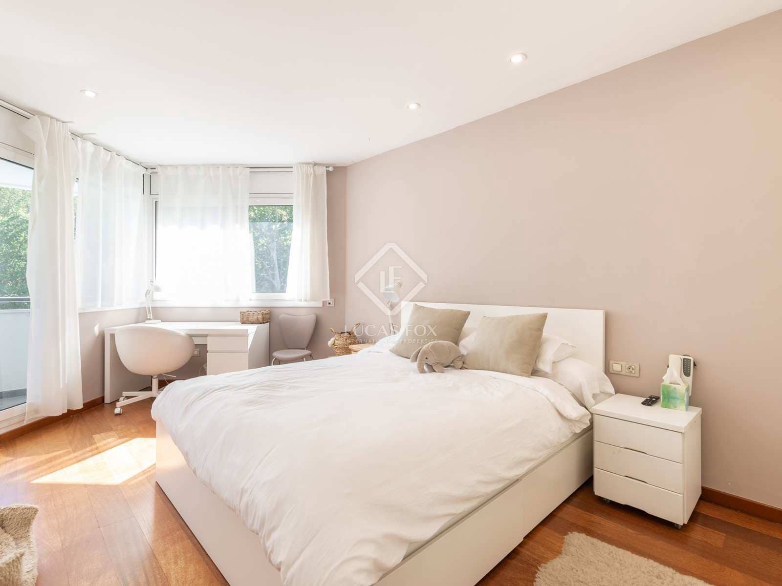 6 bedroom Villa for sale in Sant Cugat del Valles with pool garage - € 2,900,000 (Ref: 8309675)