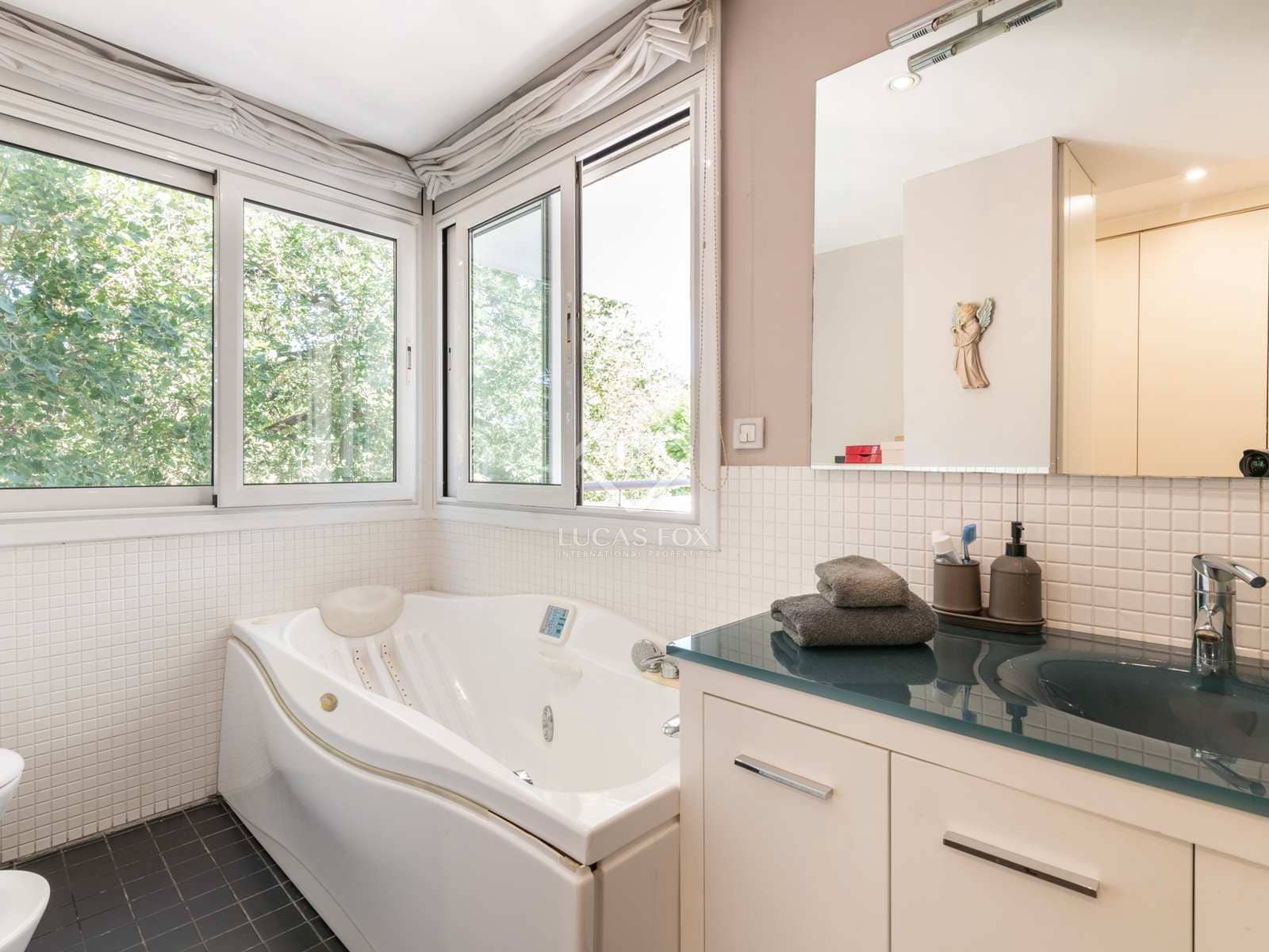 6 bedroom Villa for sale in Sant Cugat del Valles with pool garage - € 2,900,000 (Ref: 8309675)